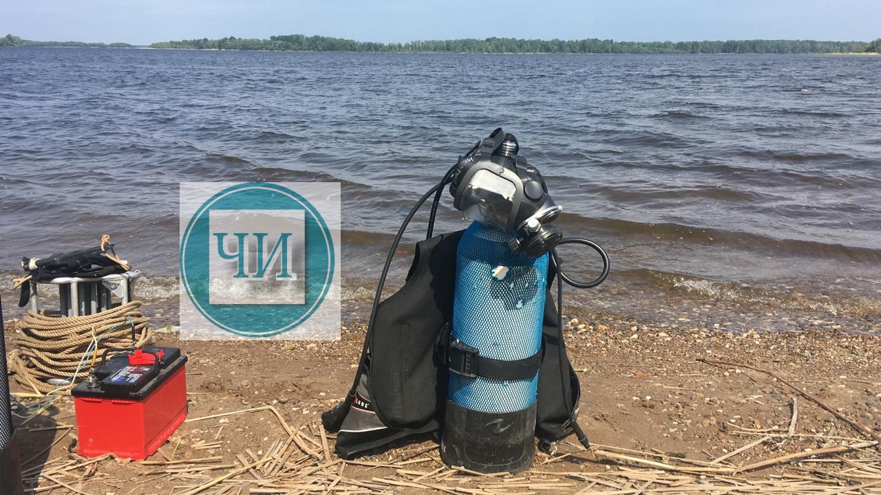 В Чистополе на берегу Камы найдены вещи мужчины. Водолазы и полицейские  ведут поиски | 09.06.2021 | Чистополь - БезФормата