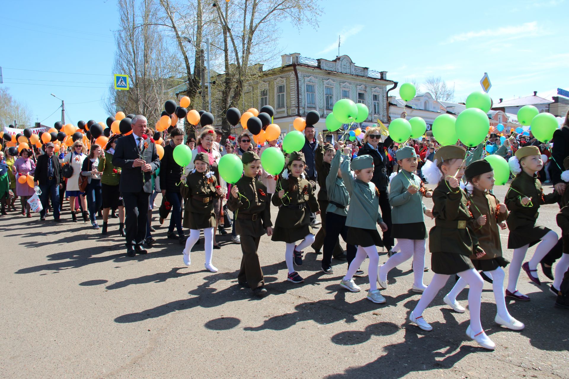 В Чистополе состоялся торжественный митинг к Дню Победы (фоторепортаж)