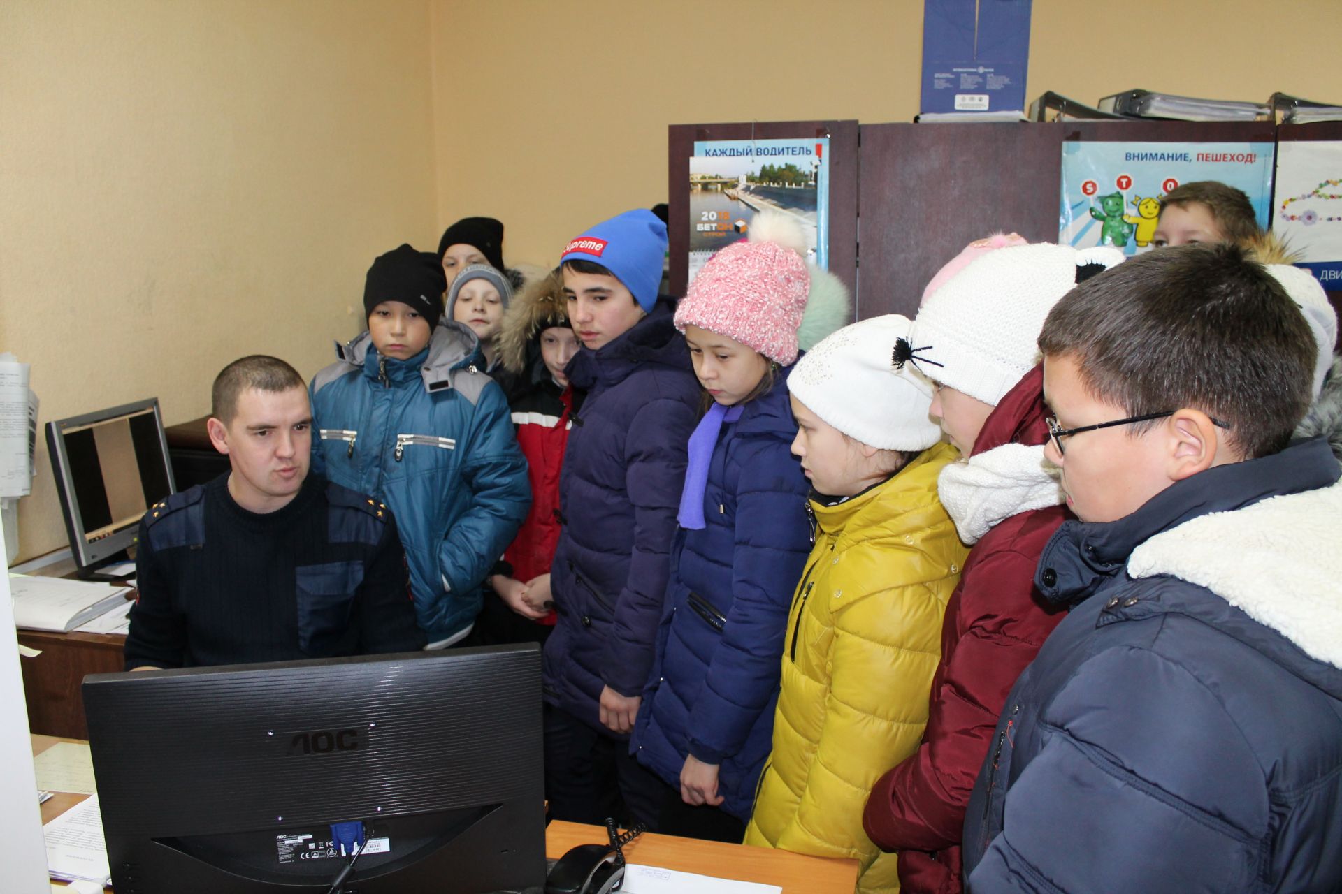 Насыщенной получилась экскурсия детей в чистопольскую ГИБДД