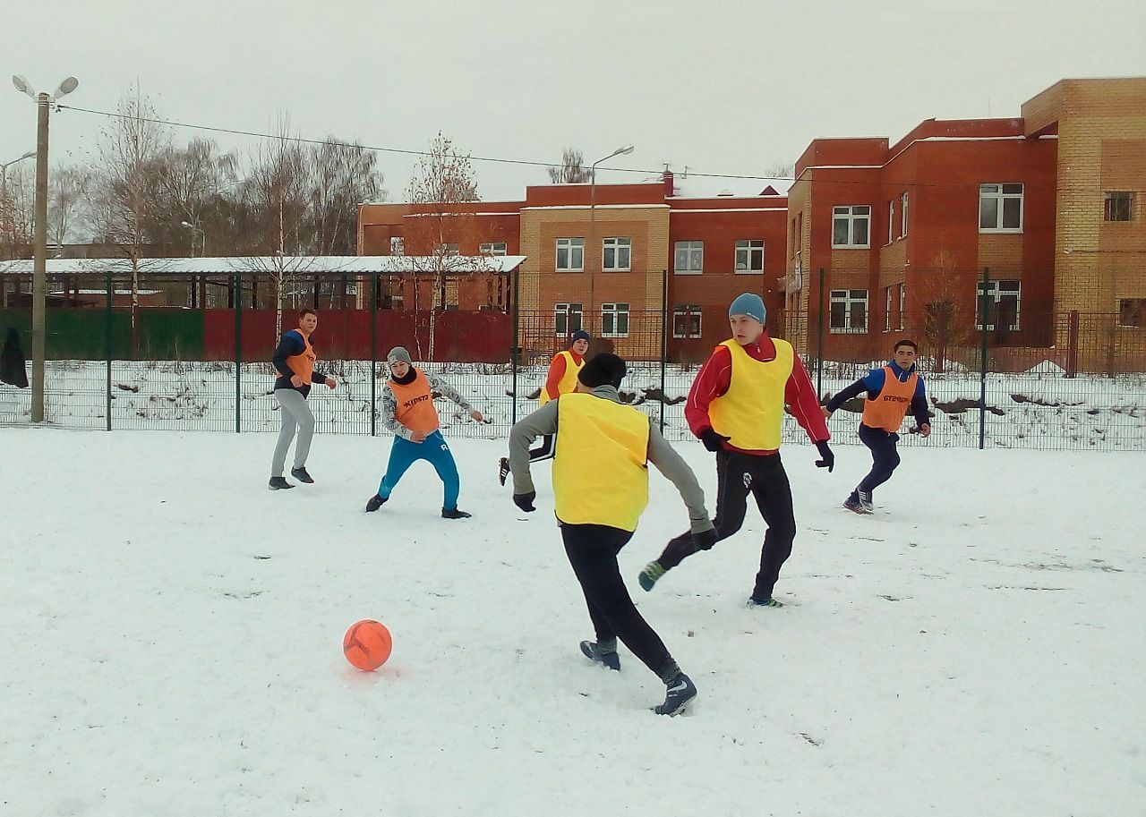 Чистопольским студентам устроили «Зимние забавы»