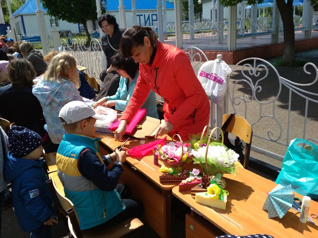 В День защиты детей в Скарятинском парке мальчишки и девчонки получили массу положительных эмоций 