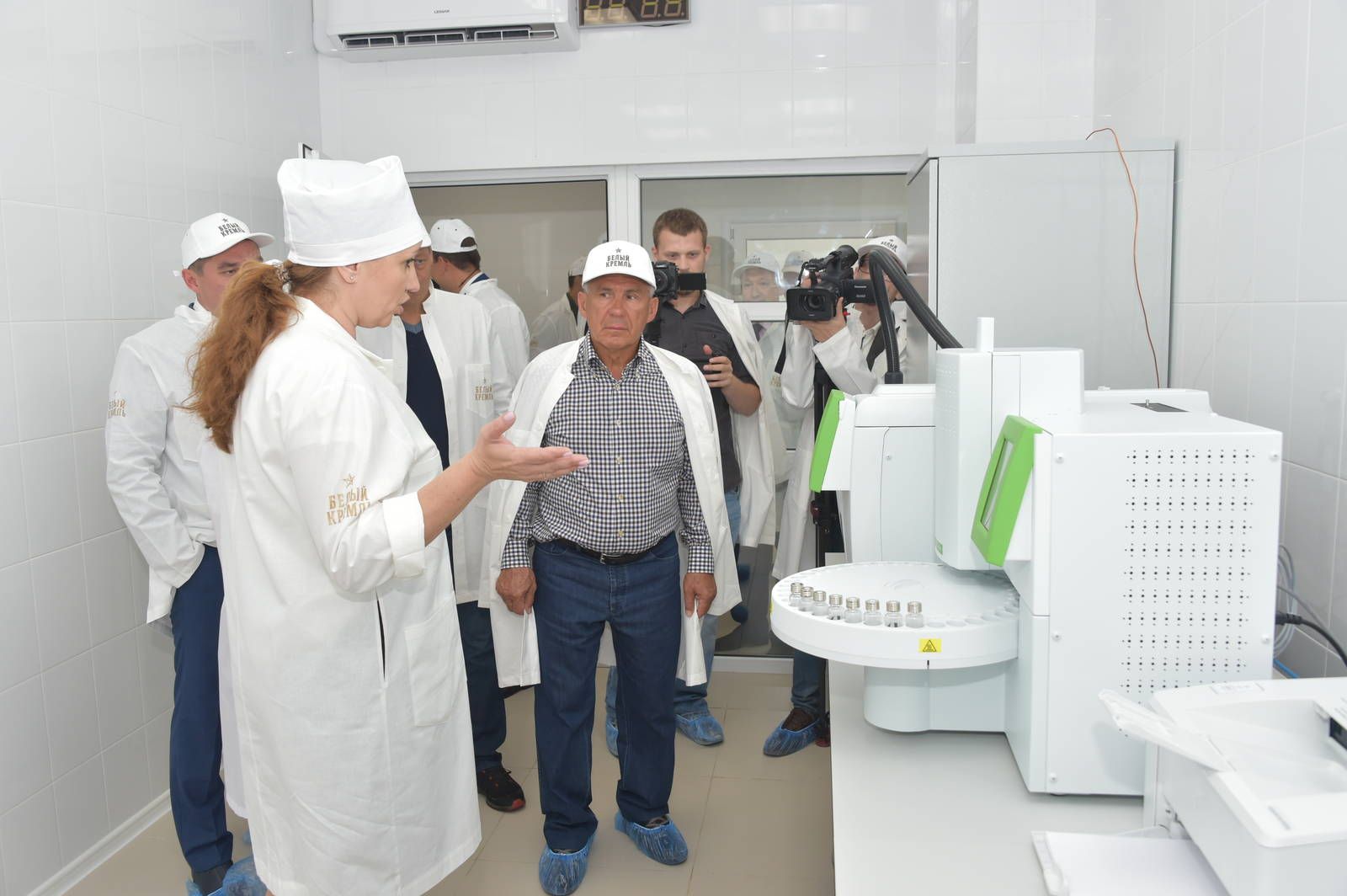 Рустам Минниханов посетил пивоваренный завод в Чистополе