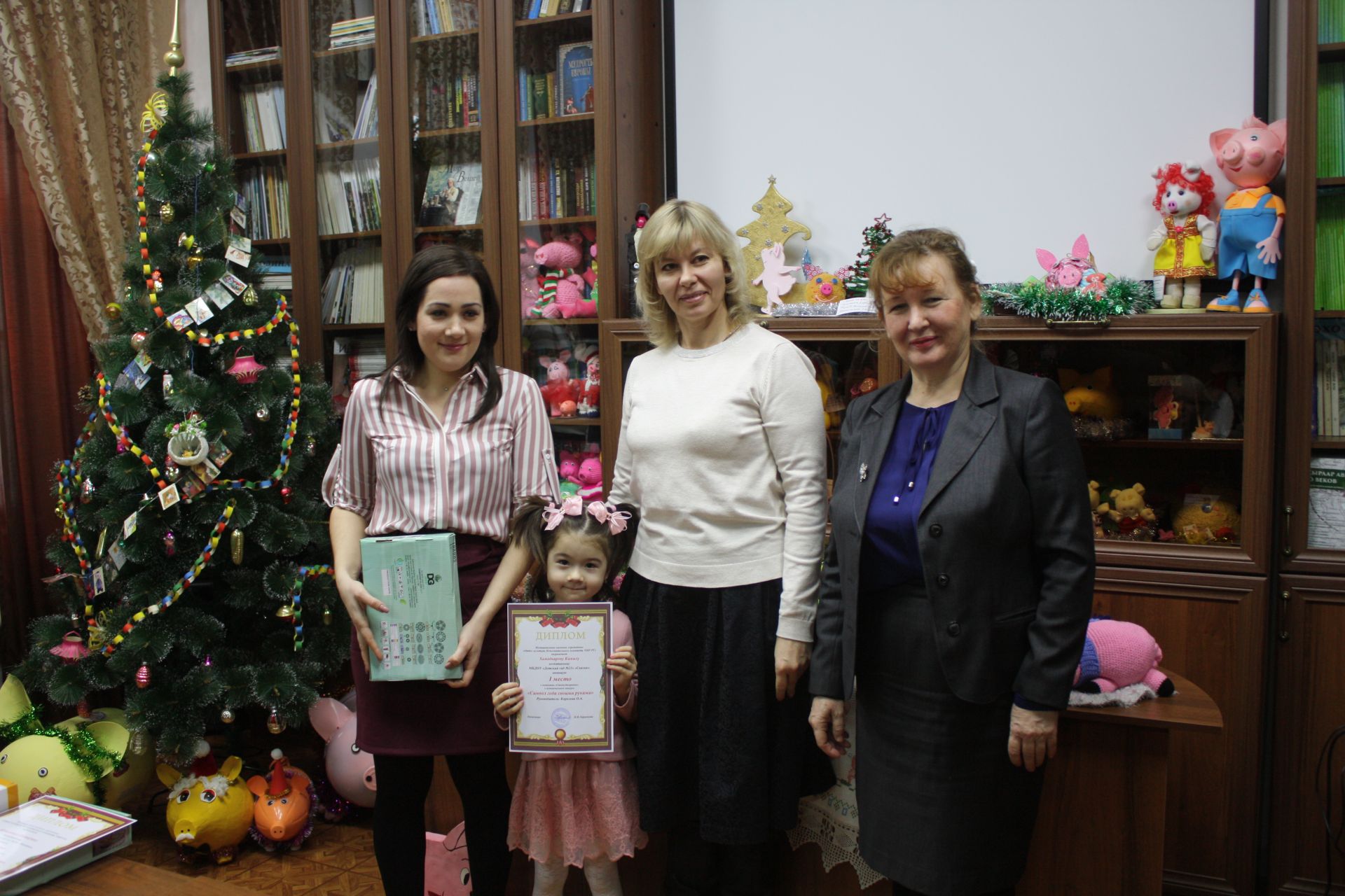 В Чистопольской библиотеке чествовали победителей  конкурса  (фоторепортаж)