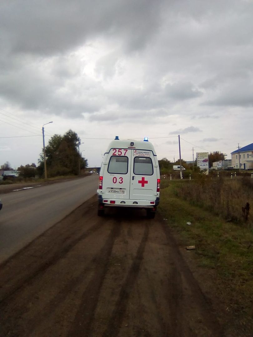 Уступают ли дорогу чистопольские водители машине скорой помощи