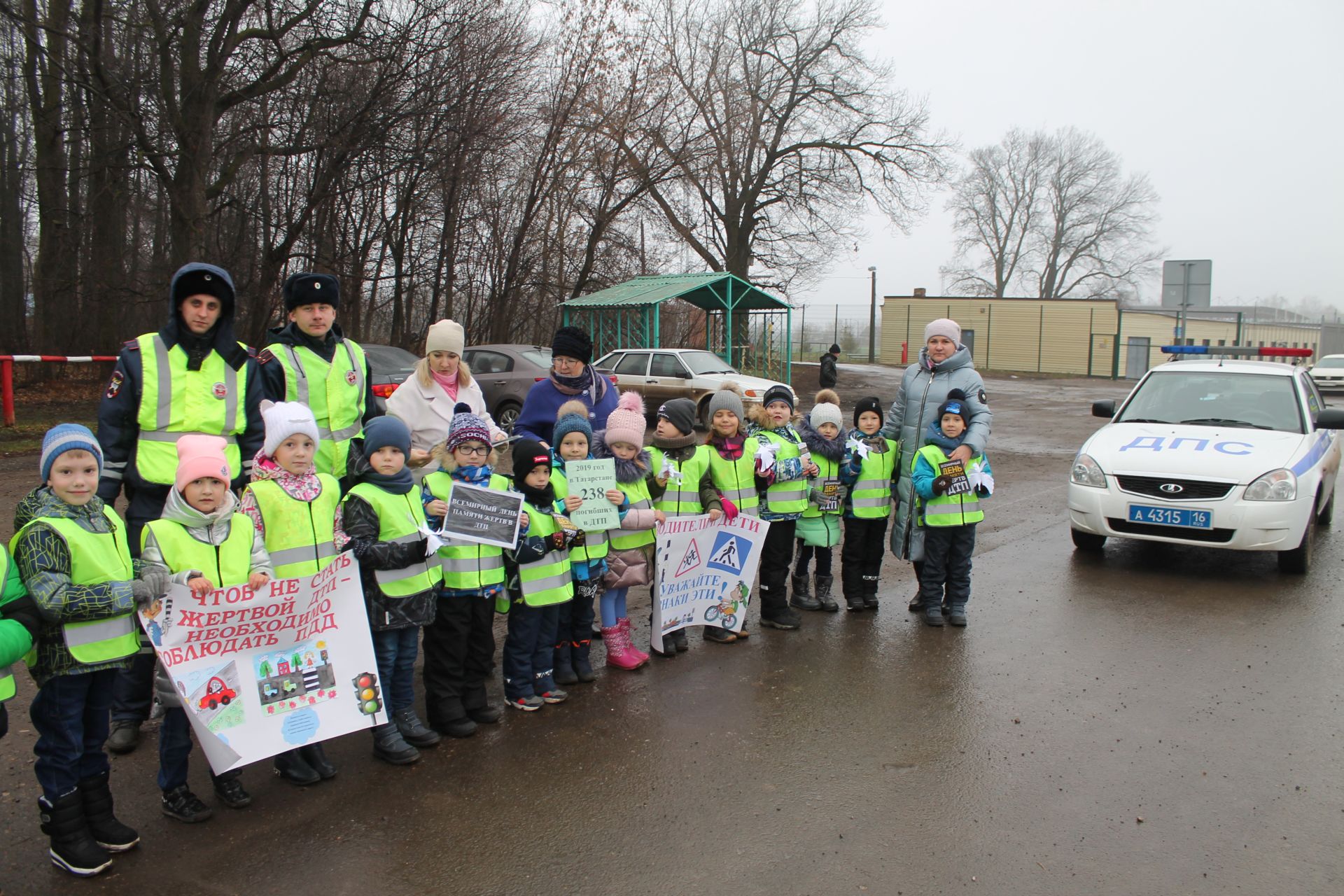 Чистопольские малыши обратились к водителям быть внимательными на дорогах