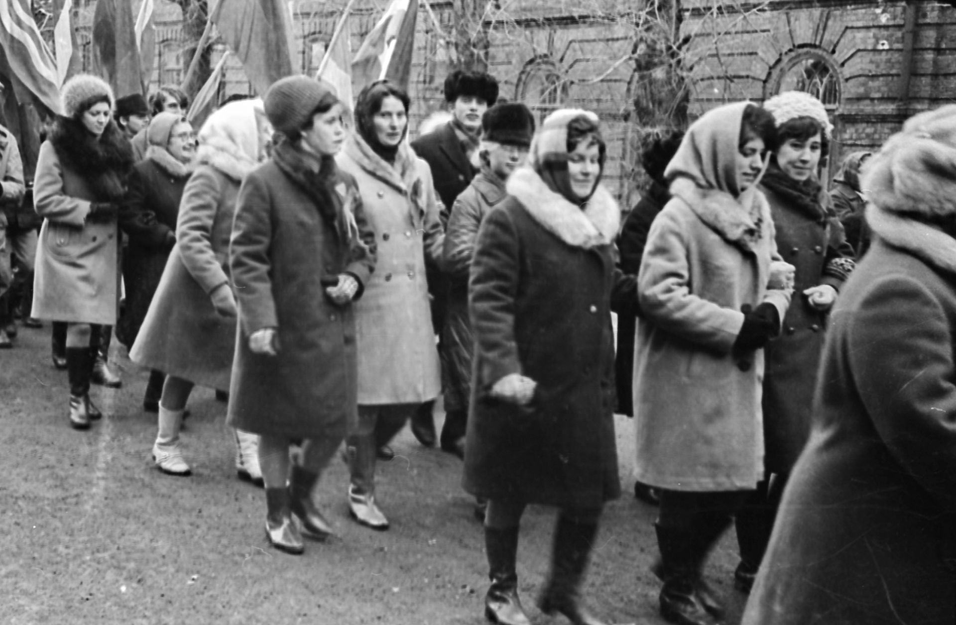 Демонстрация 7 ноября 1973 года в Чистополе: исторический ФОТОРЕПОРТАЖ