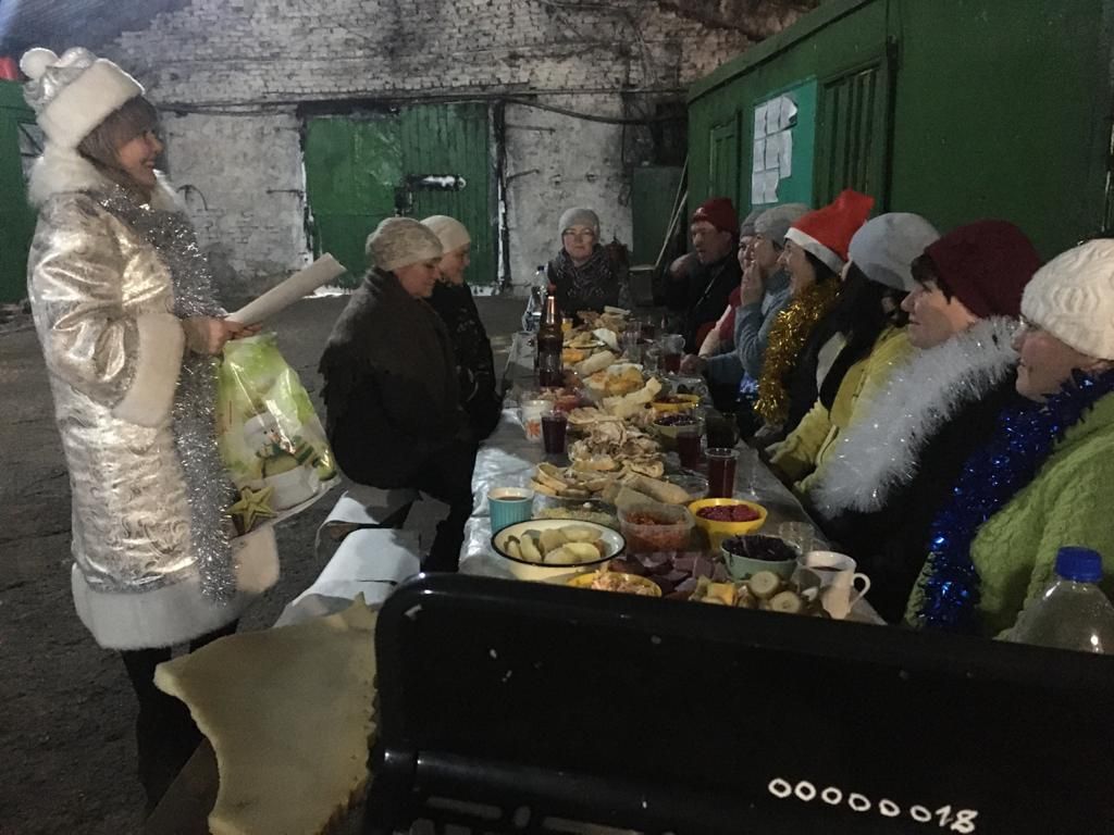 В Чистопольском районе Дед Мороз со Снегурочкой поздравили животноводов
