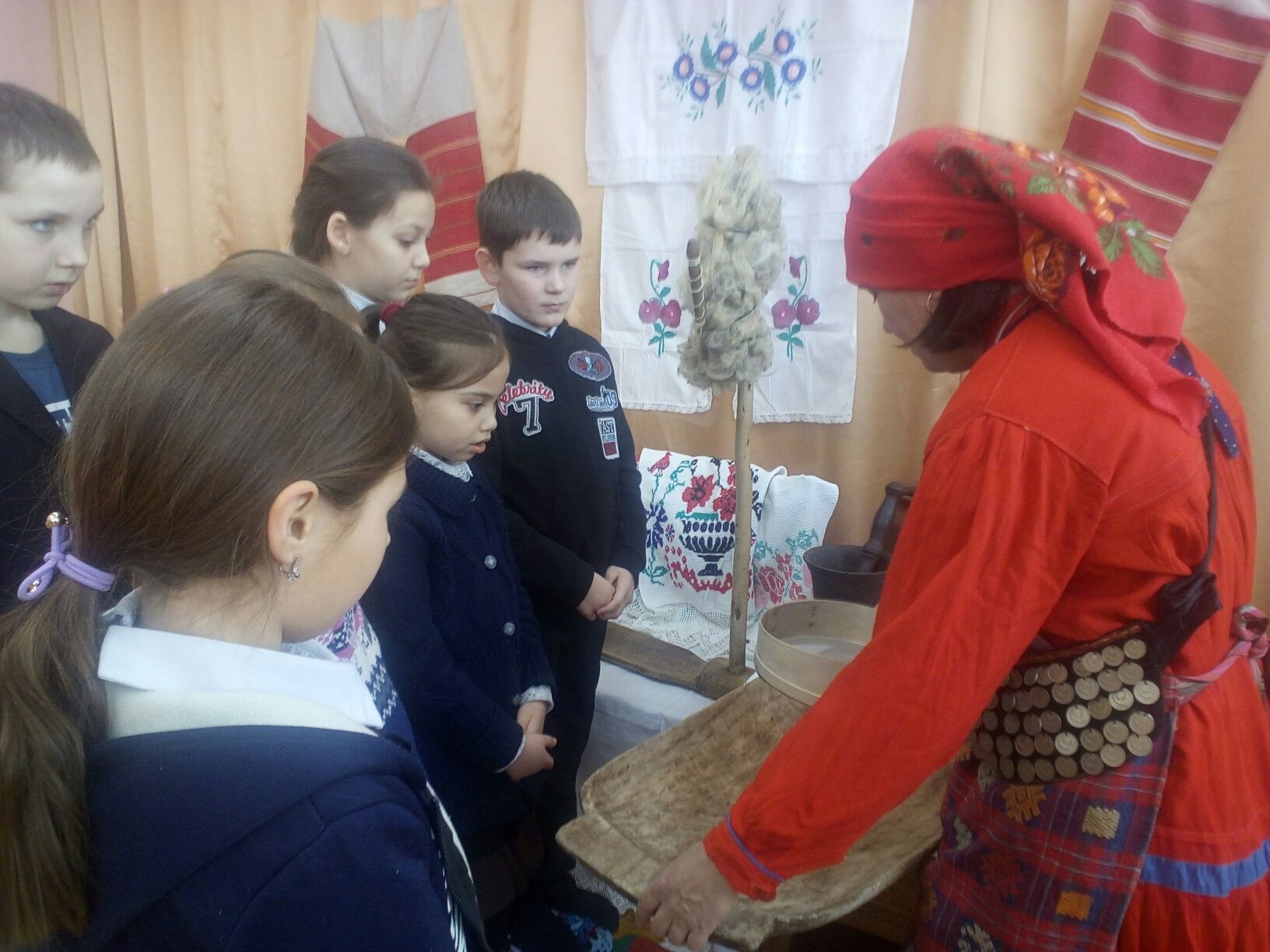 Особенности национального костюма, традиции, обычаи... В Чистопольском районе проходит месячник кряшенской культуры