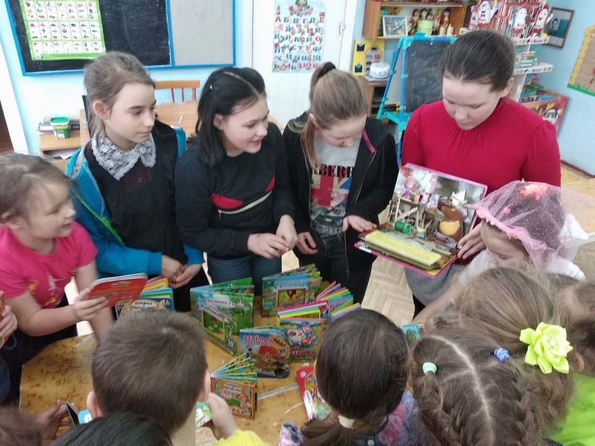 Юные жители чистопольского села отправились в «Путешествие в страну сказок»