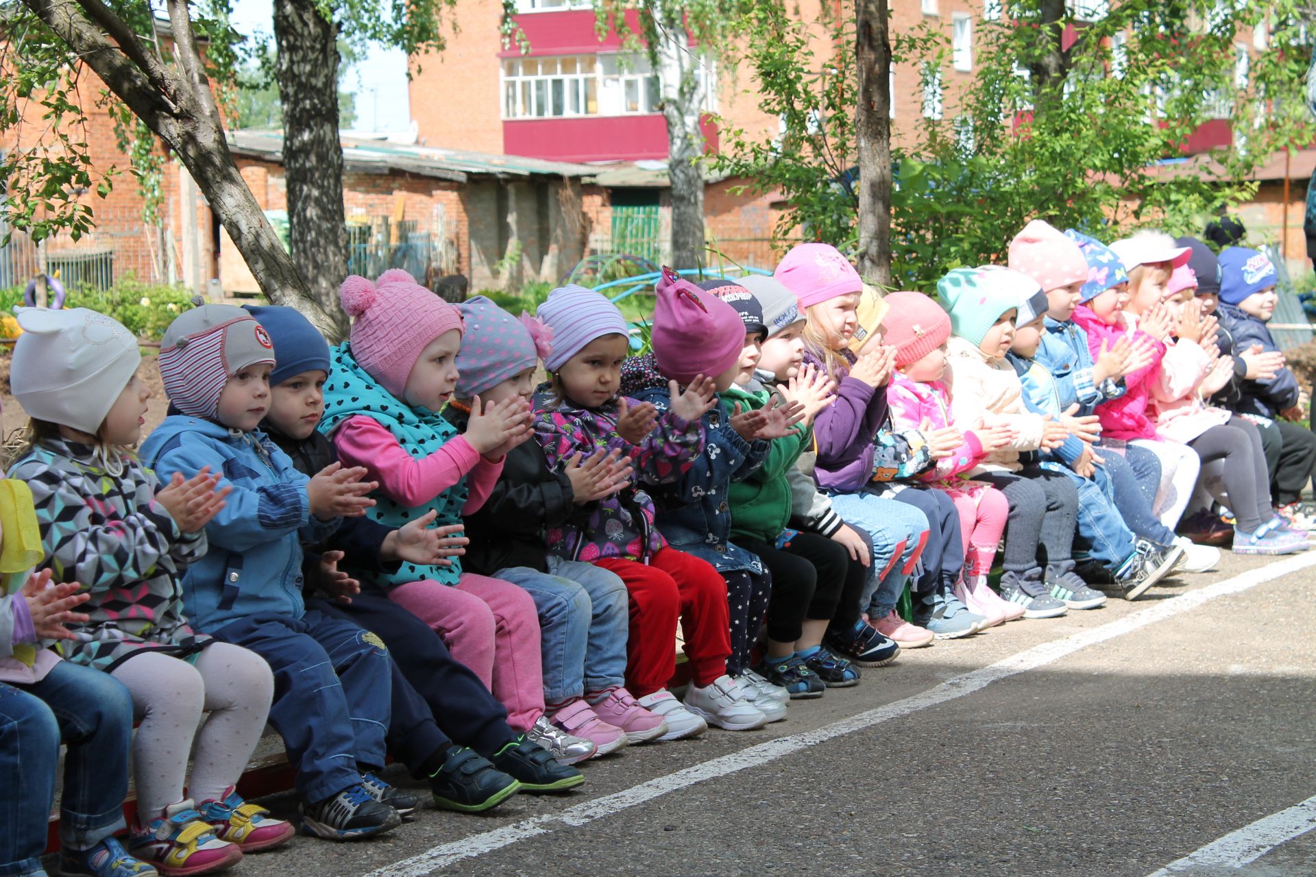 Операция «Внимание, дети!»: чистопольские дошкольники демонстрировали хорошие знания дорожных правил