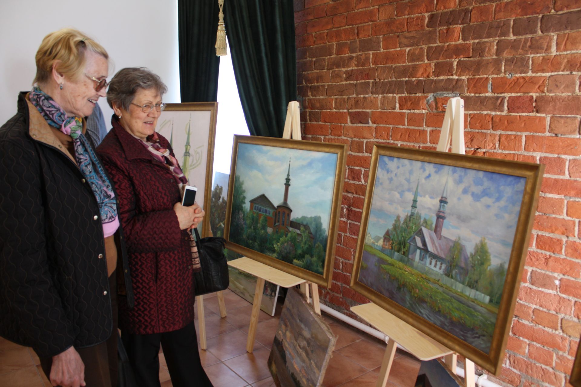В Чистополе открылась уникальная художественная выставка (ФОТОРЕПОРТАЖ)
