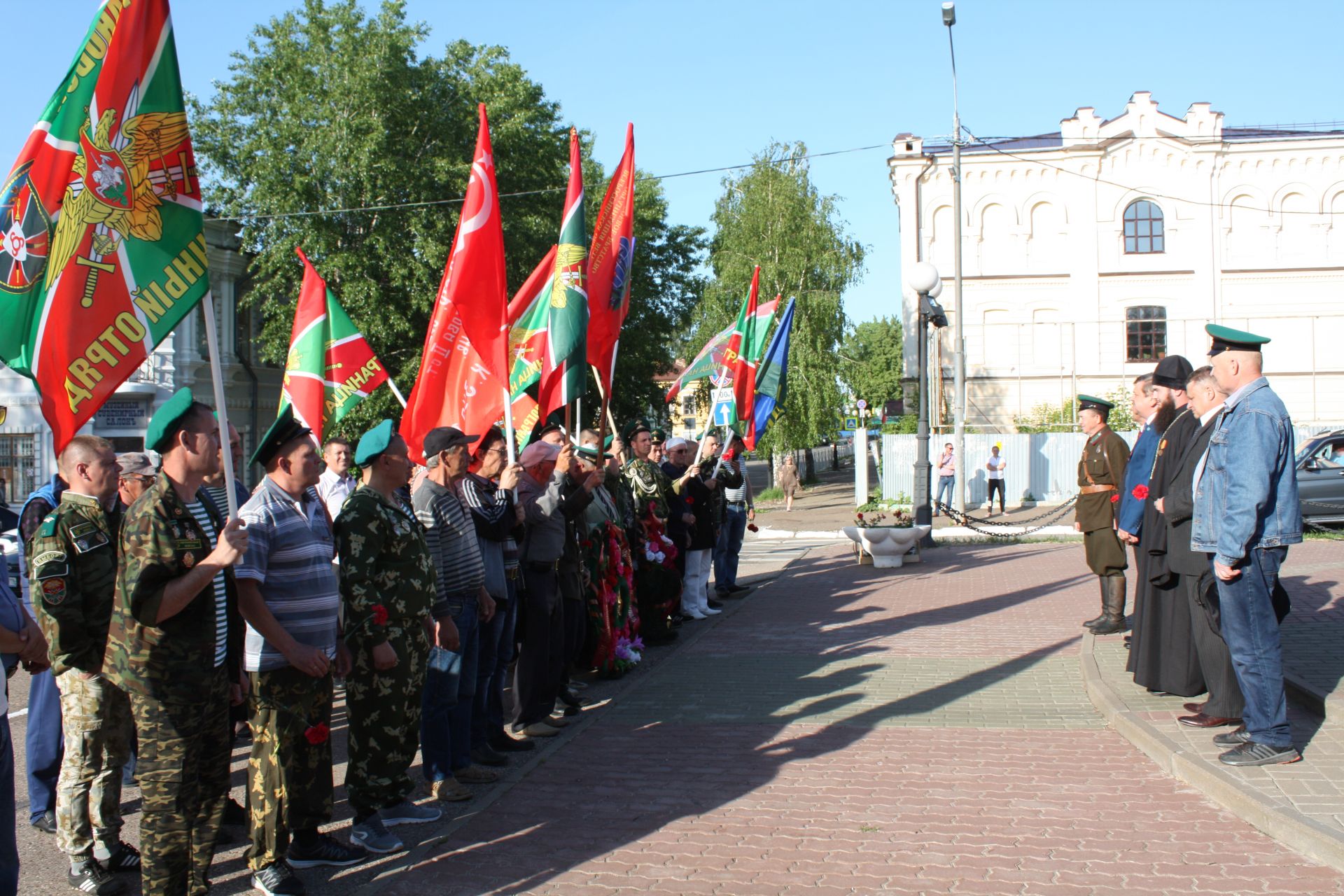 В Чистополе в День пограничника провели торжественный митинг (ФОТОРЕПОРТАЖ)