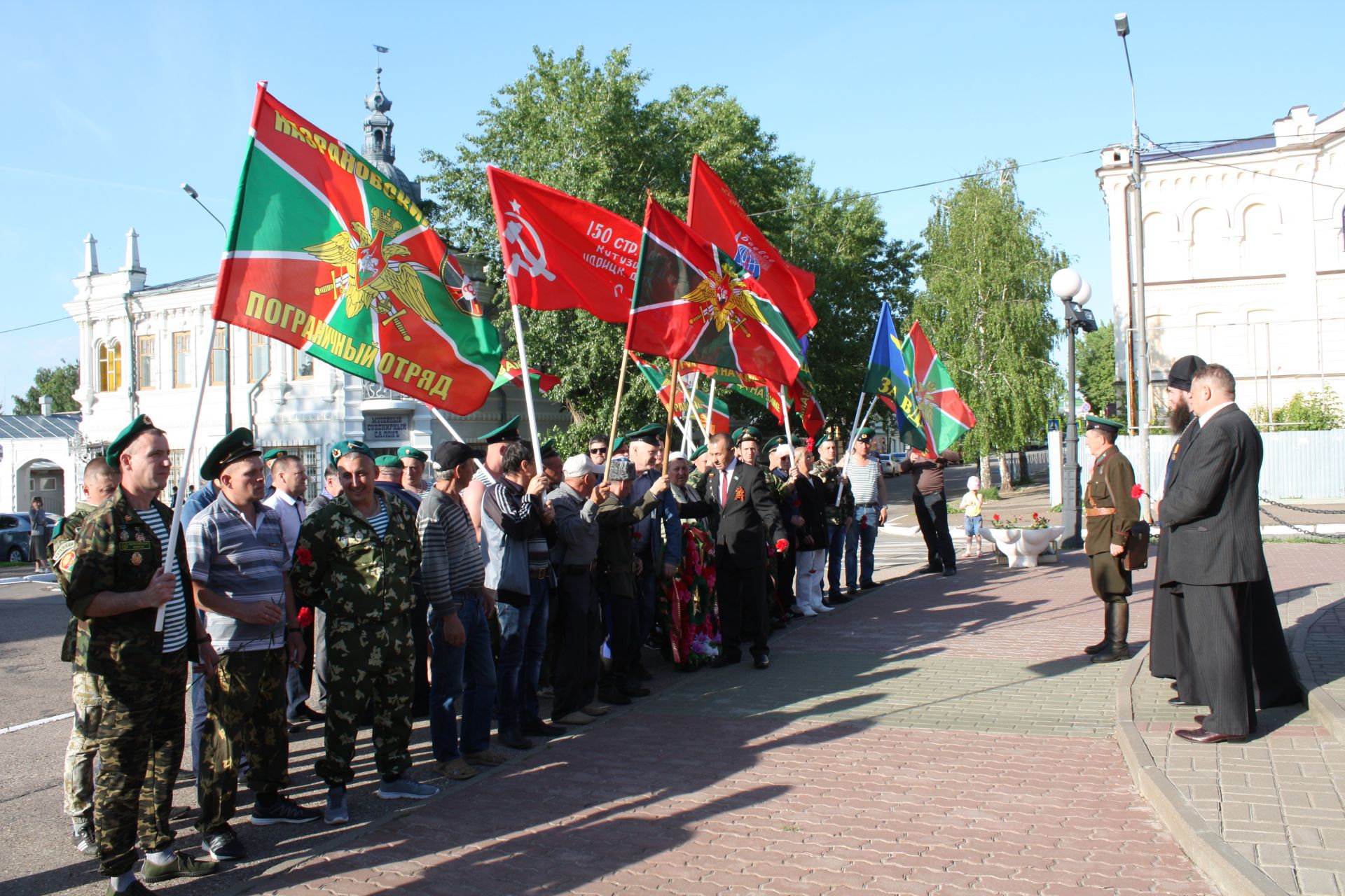 В Чистополе в День пограничника провели торжественный митинг (ФОТОРЕПОРТАЖ)
