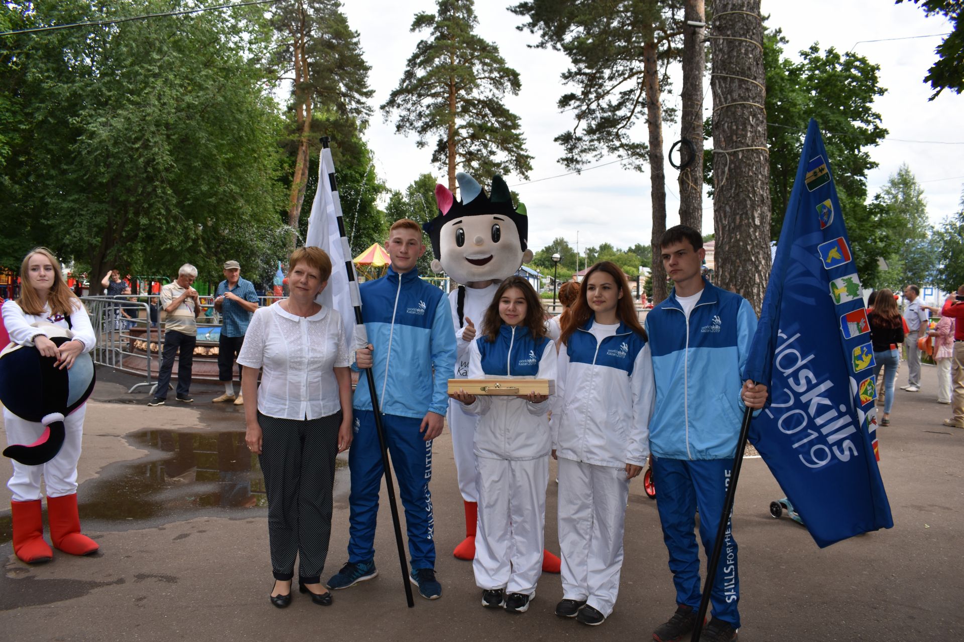Чистополь принял республиканскую эстафету флага мирового чемпионата WorldSkills Kazan-2019 (Фоторепортаж)