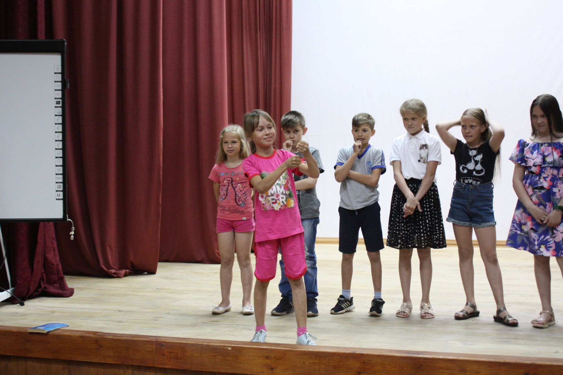 Чистопольские дети представили театральные постановки