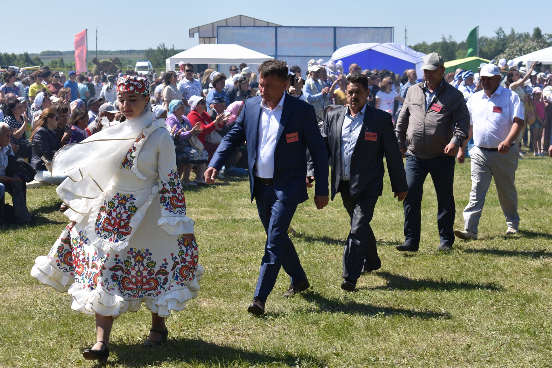 На Чистопольской земле искрометный праздник Сабантуй!