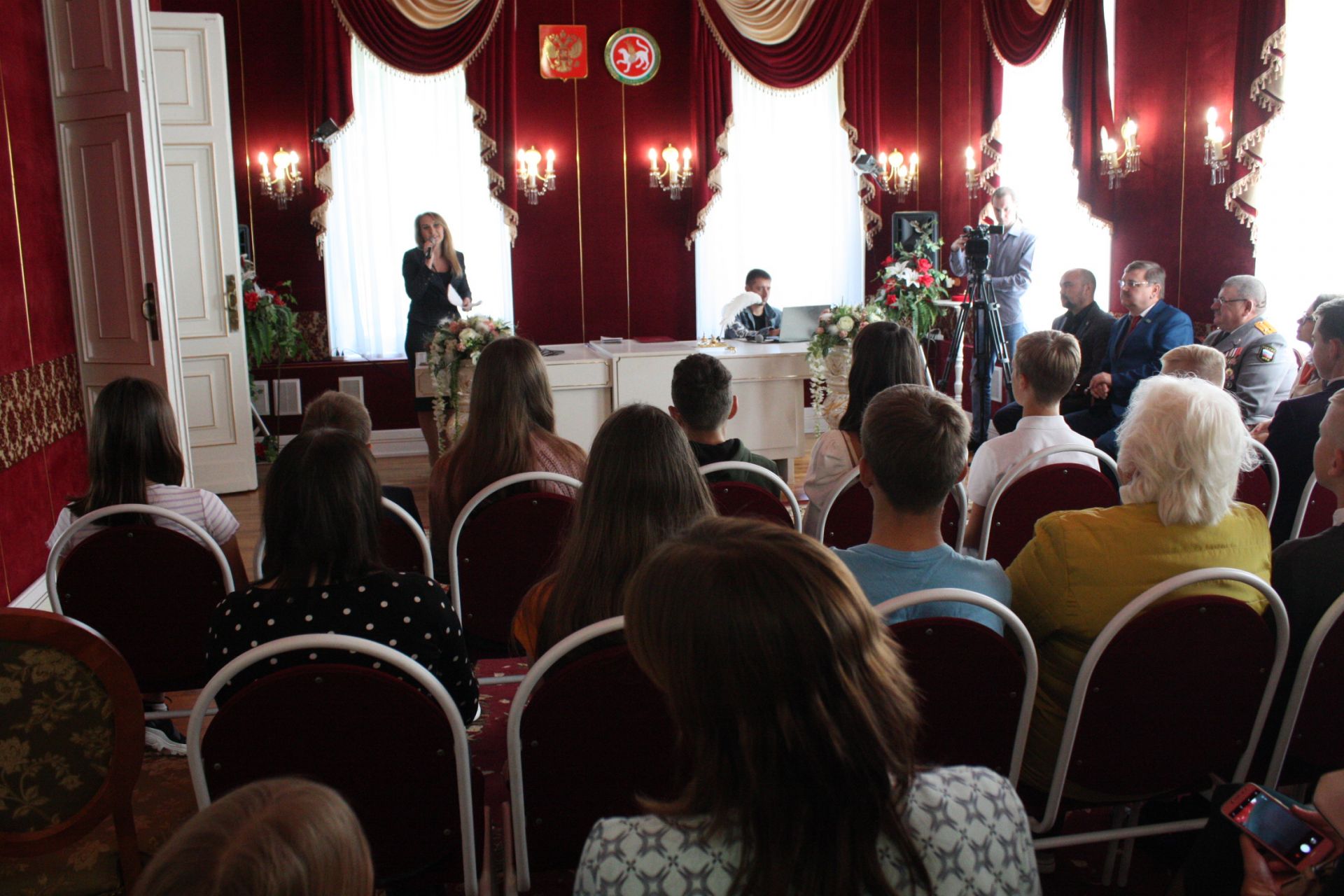 В преддверии дня Республики юные чистопольцы получили свой первый документ! (Фоторепортаж)