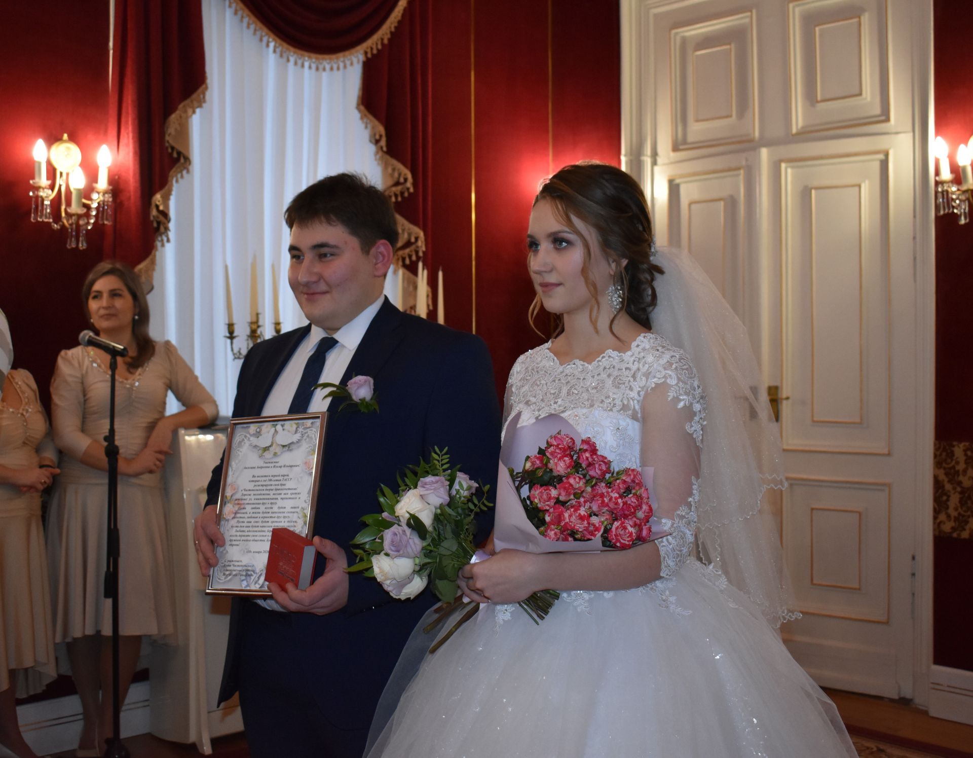 В Чистополе зарегистрирован первый брак в 2020 году