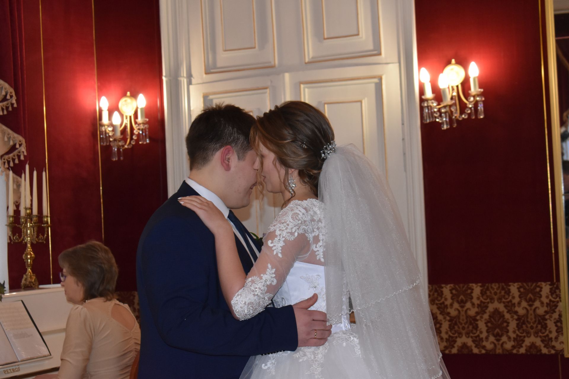 В Чистополе зарегистрирован первый брак в 2020 году