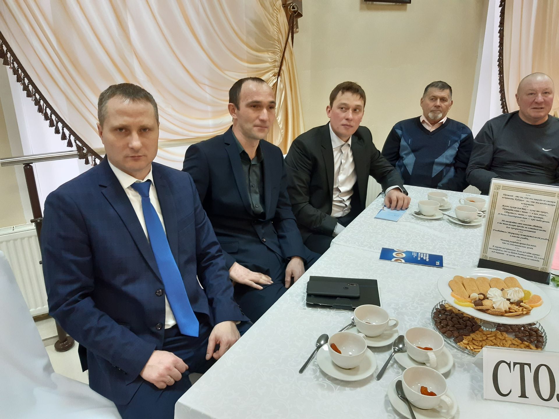 Дмитрий Иванов за чашкой чая встретился с руководителями предприятий