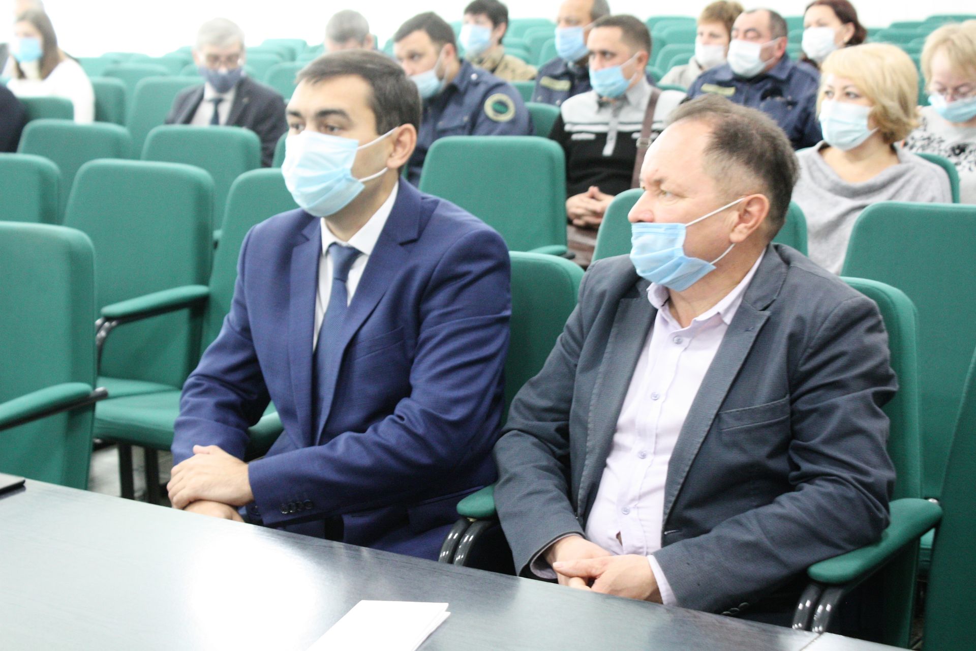 Чистопольские депутаты обсудили бюджетный процесс, отмену налога, избрали руководителей исполкомов