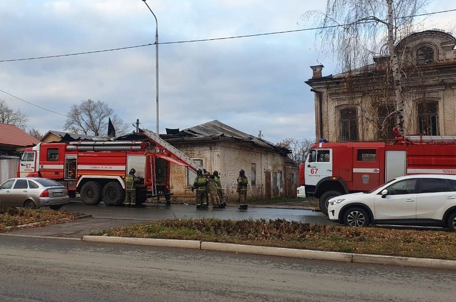 Стали известны подробности пожара в магазине тканей в Чистополе