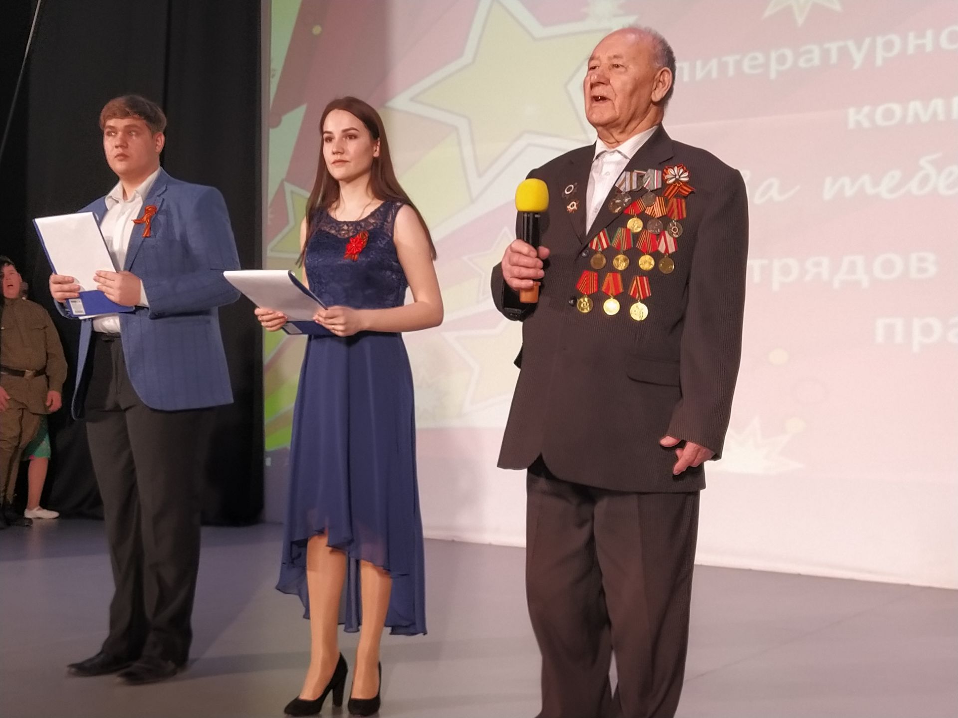 Чистопольские форпостовцы исполняли стихи и песни о подвигах советских солдат