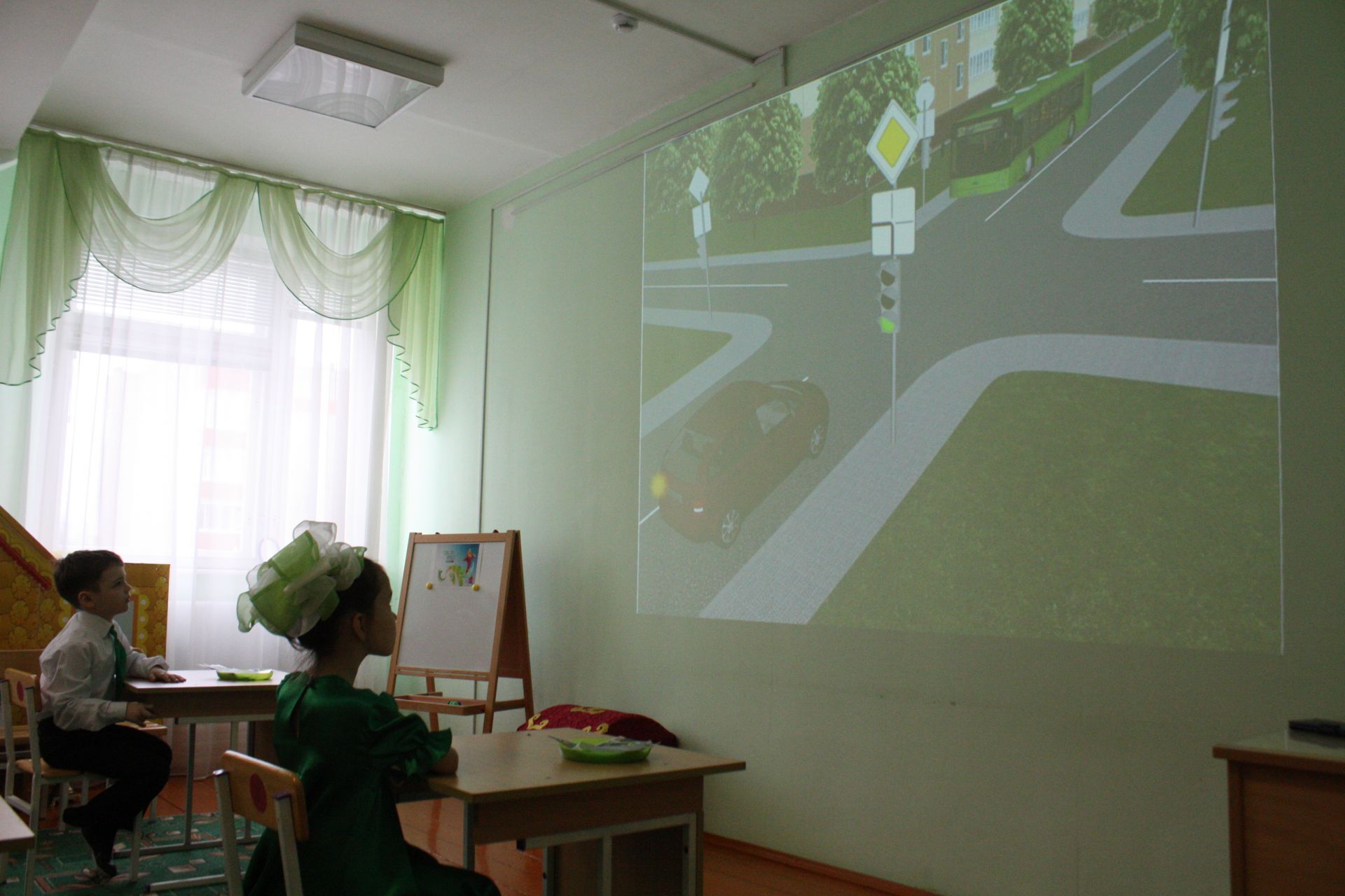 Чистопольские дошкольники сдавали экзамен на знание дорожных правил  (фоторепортаж)
