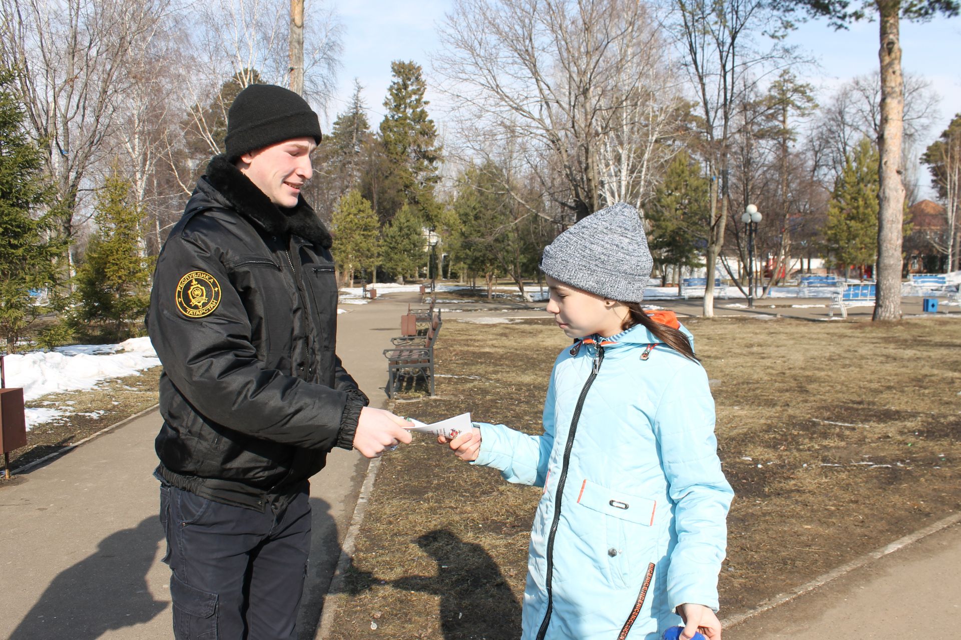 Форпостовцы выступают против наркотиков: акция в чистопольском парке