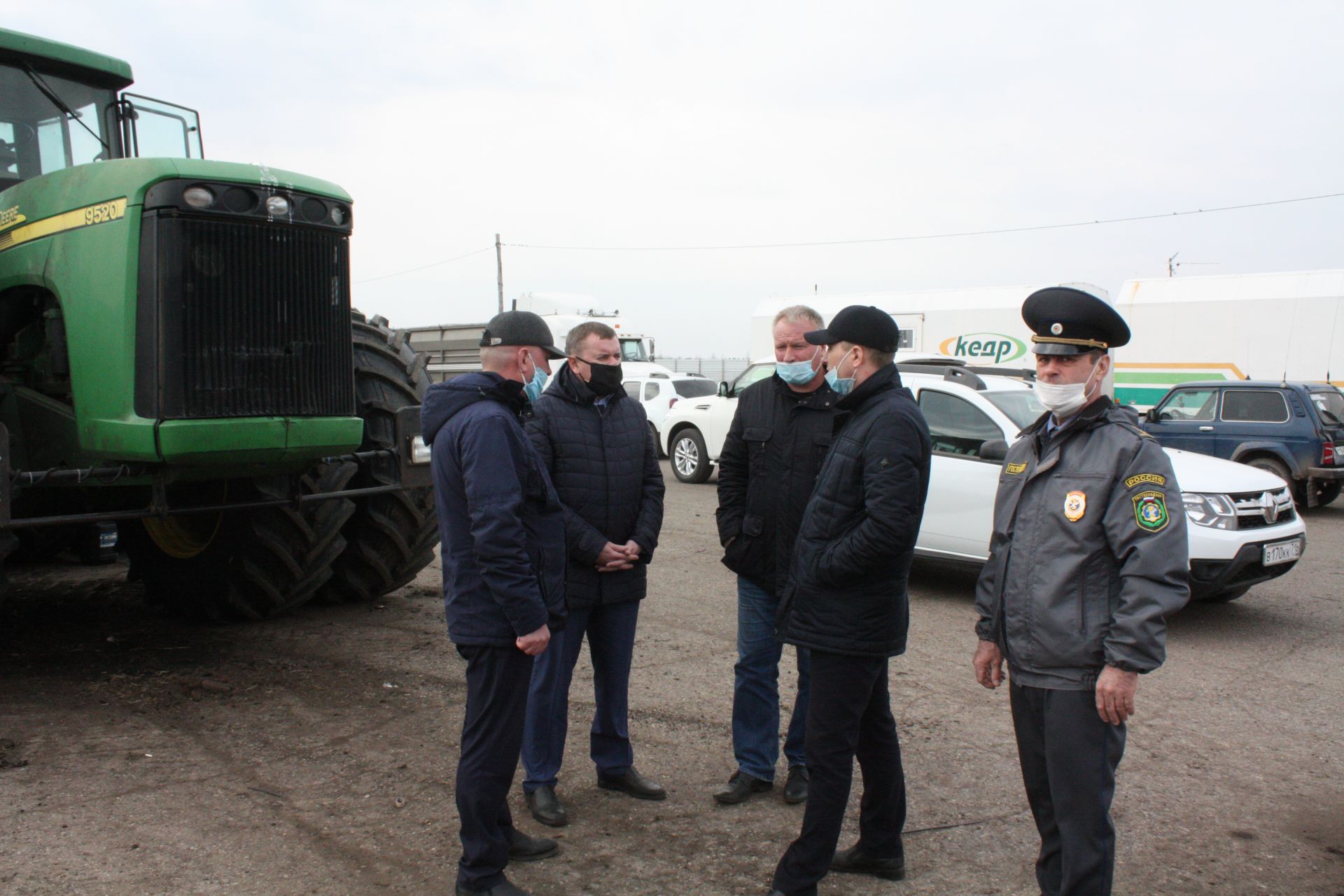 Министр сельского хозяйства и продовольствия РТ Марат Зяббаров ознакомился с ходом работы в чистопольских хозяйствах