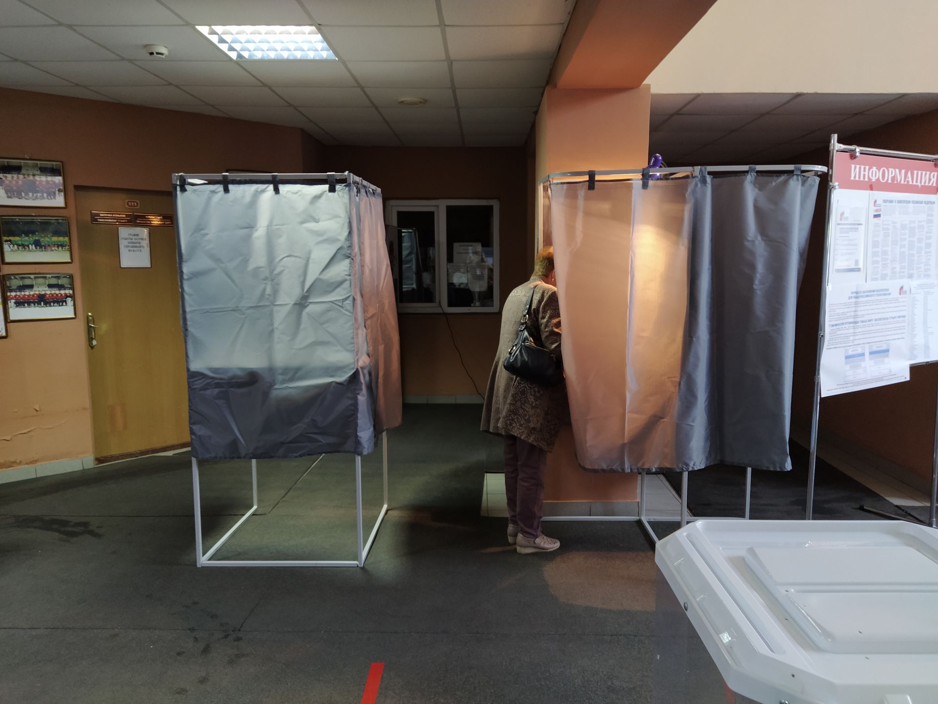 Глава Чистопольского района Дмитрий Иванов принял участие в голосовании по поправкам к Конституции