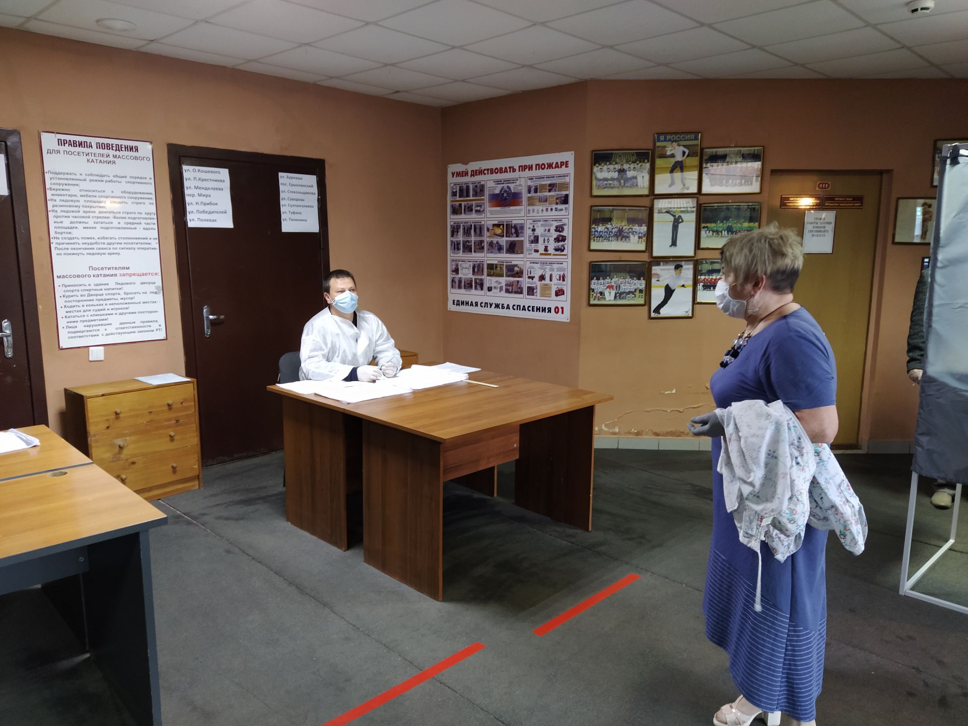 Глава Чистопольского района Дмитрий Иванов принял участие в голосовании по поправкам к Конституции