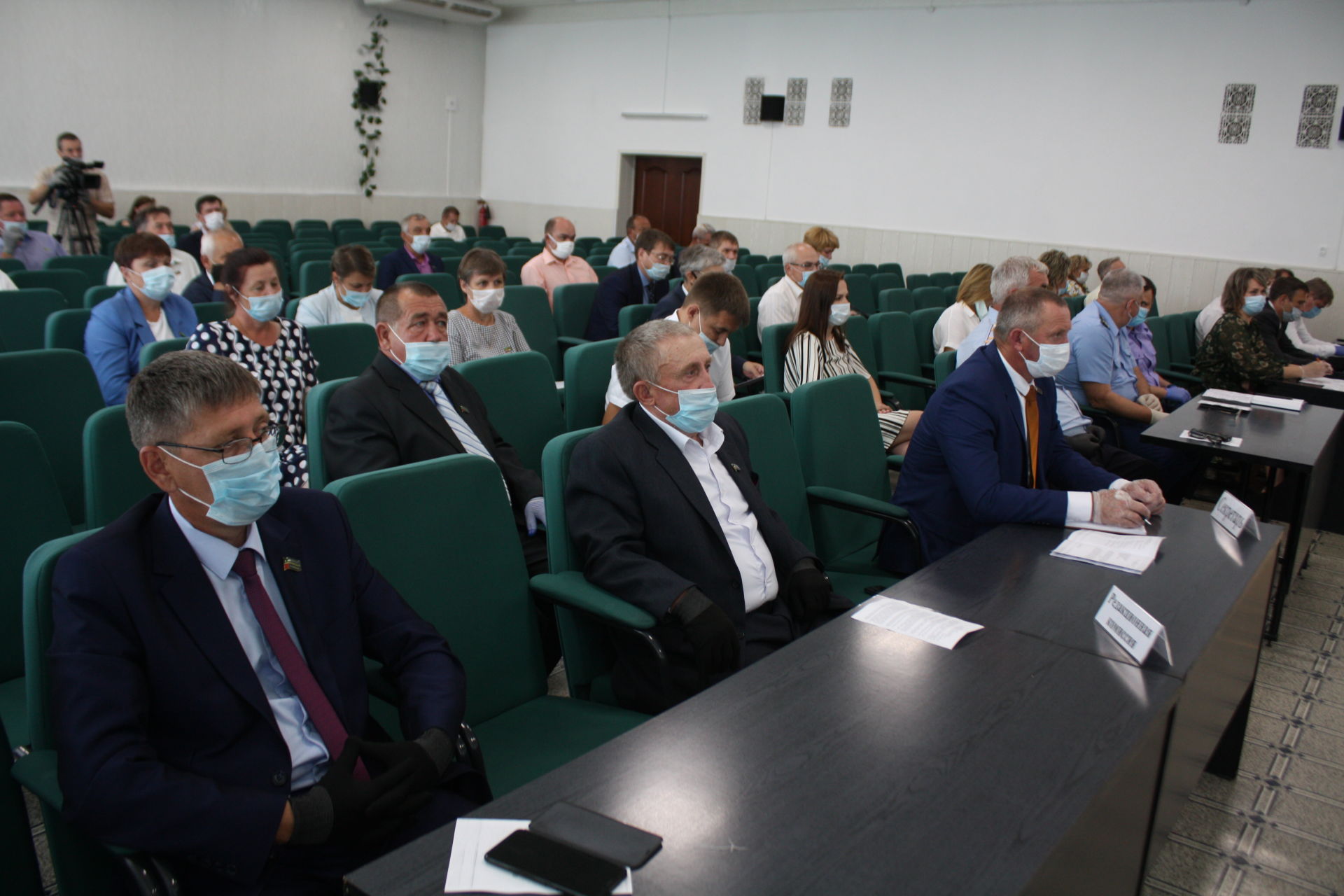 Исполнение бюджета, соблюдение прав гражданина, генеральный план обсудили чистопольские депутаты на районной сессии