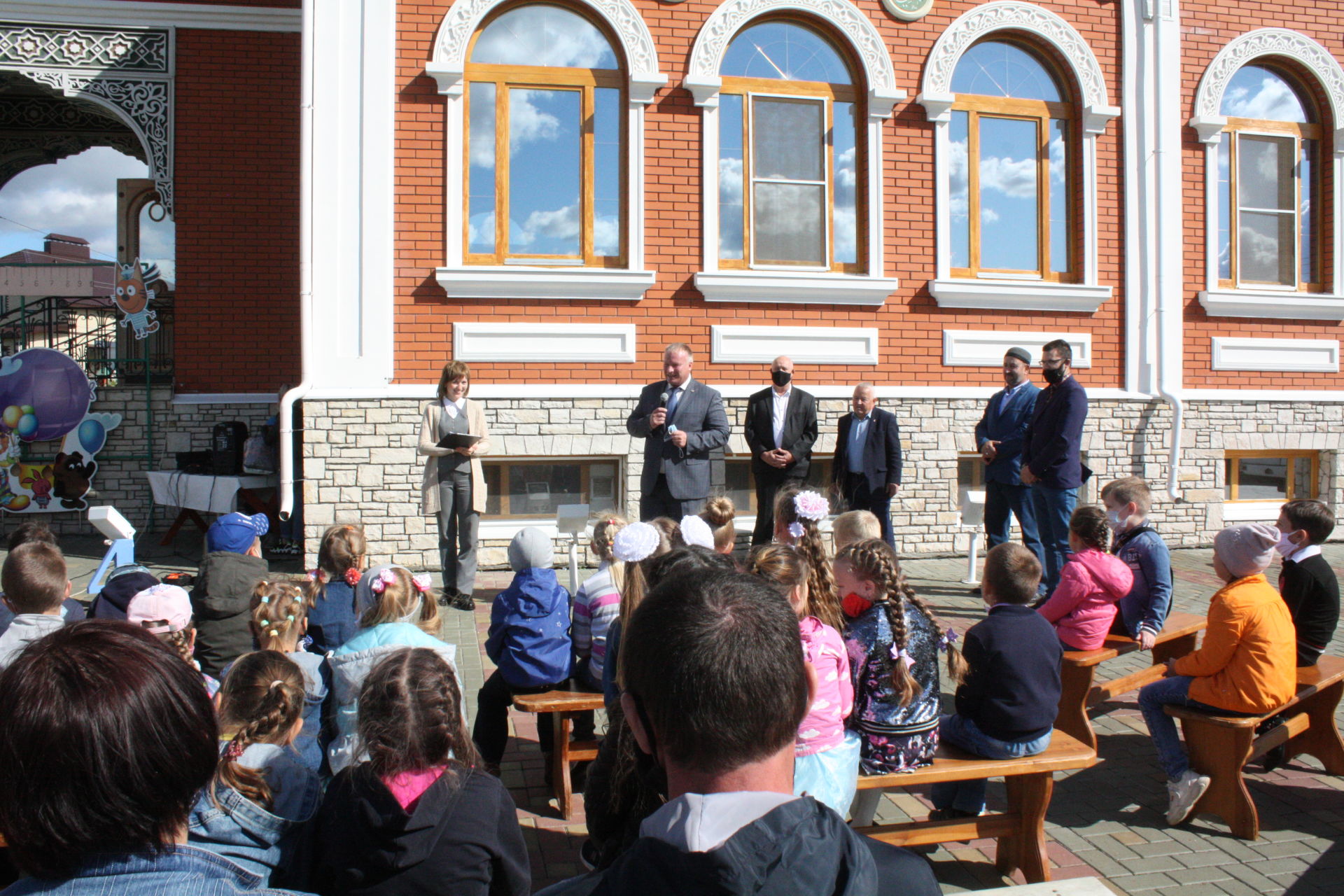 В Чистополе стартовала акция «Помоги собраться в школу»