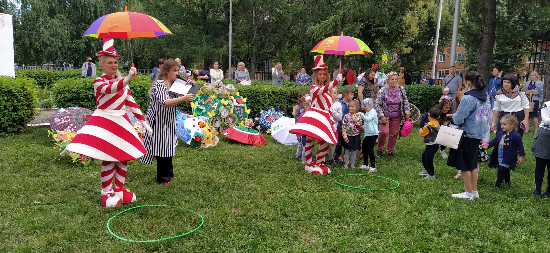 В День города в Чистополе впервые прошел конкурс-парад зонтиков