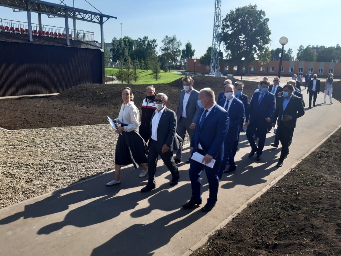 Президент Татарстана побывал в парке отдыха на территории чистопольского стадиона