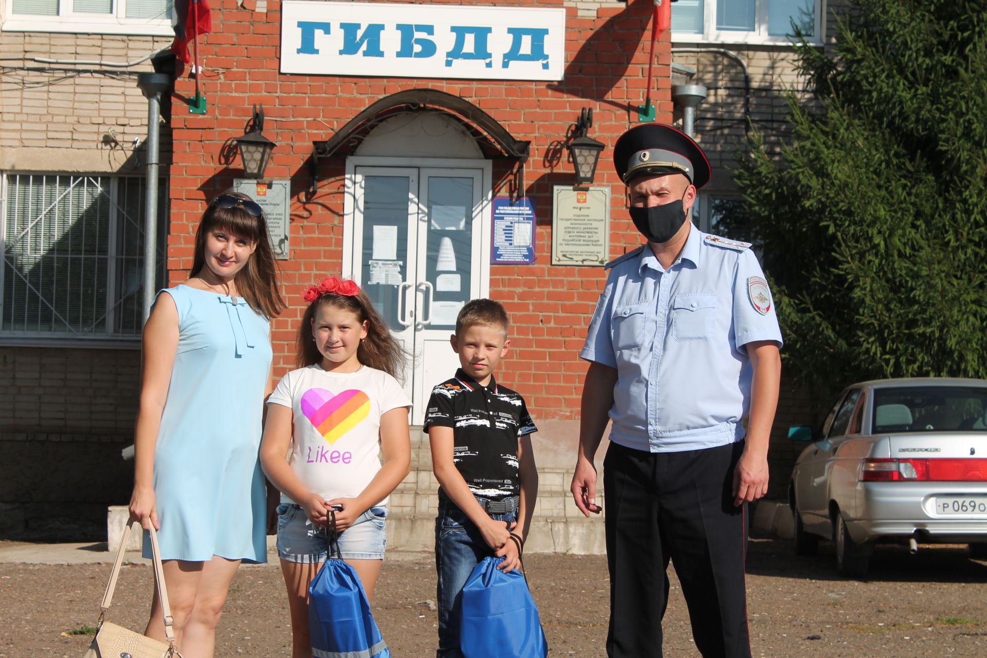 Юным чистопольцам напомнили о ПДД и вручили подарки