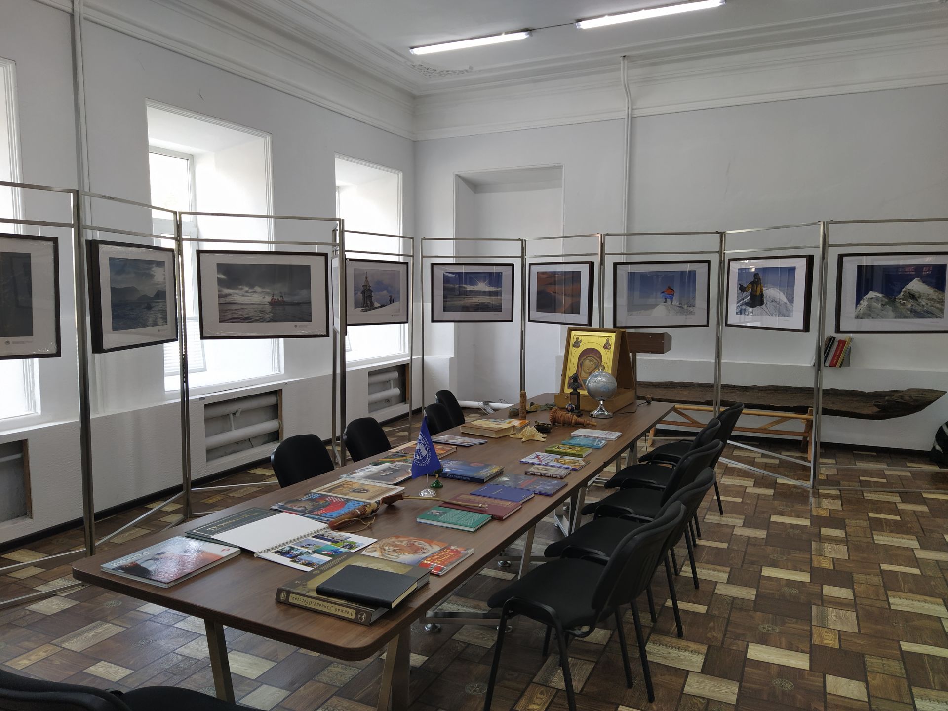 Юные чистопольские художники продолжают знакомиться с историей Волжской Булгарии