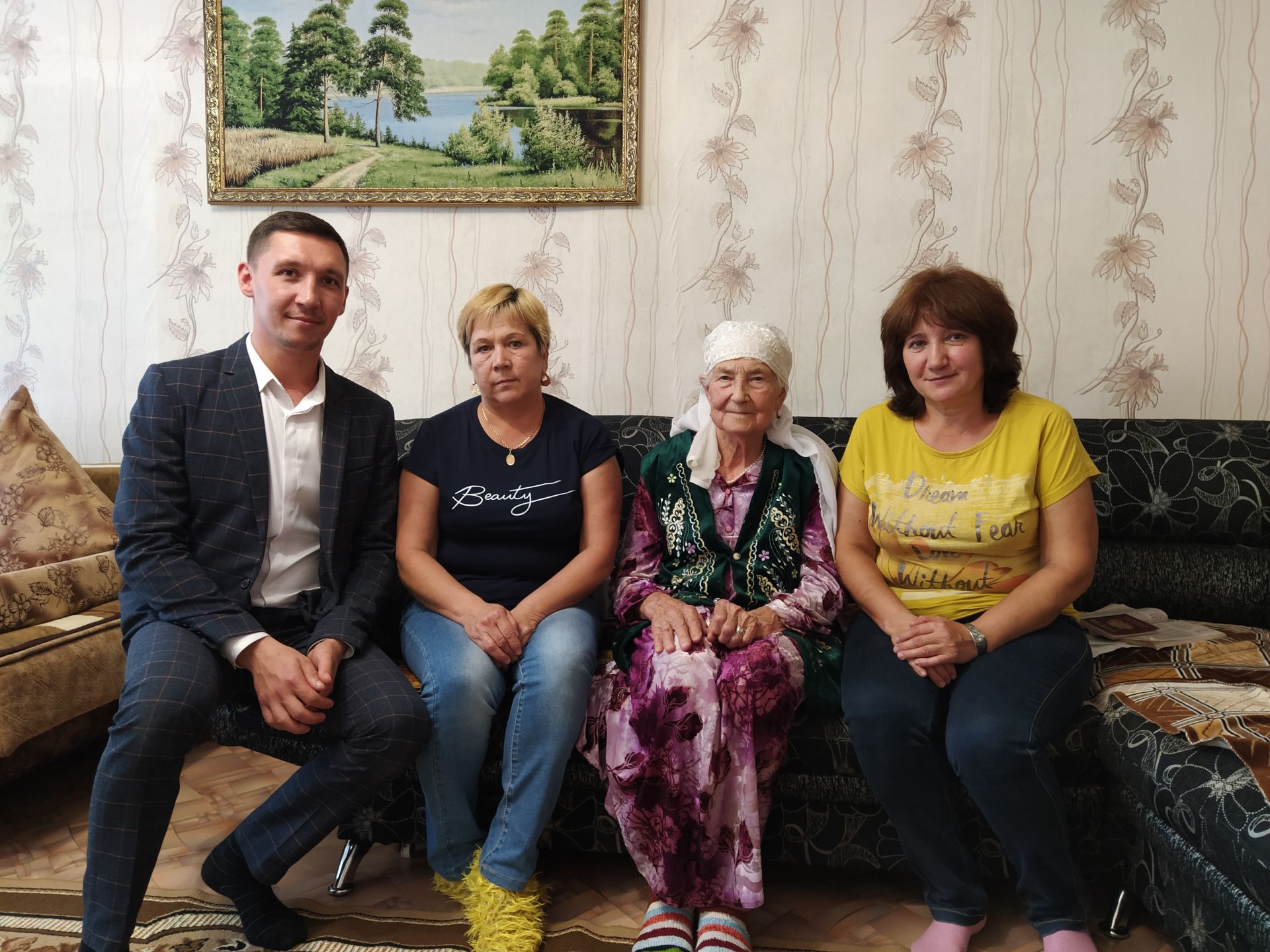 90-летняя жительница Чистополя проголосовала в свой день рождения