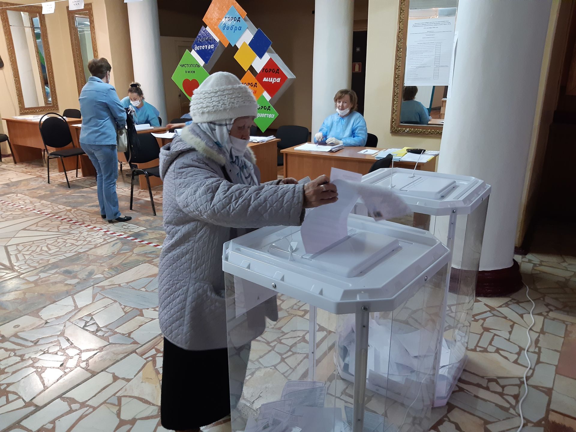 В Чистополе на избирательном участке прошел концерт