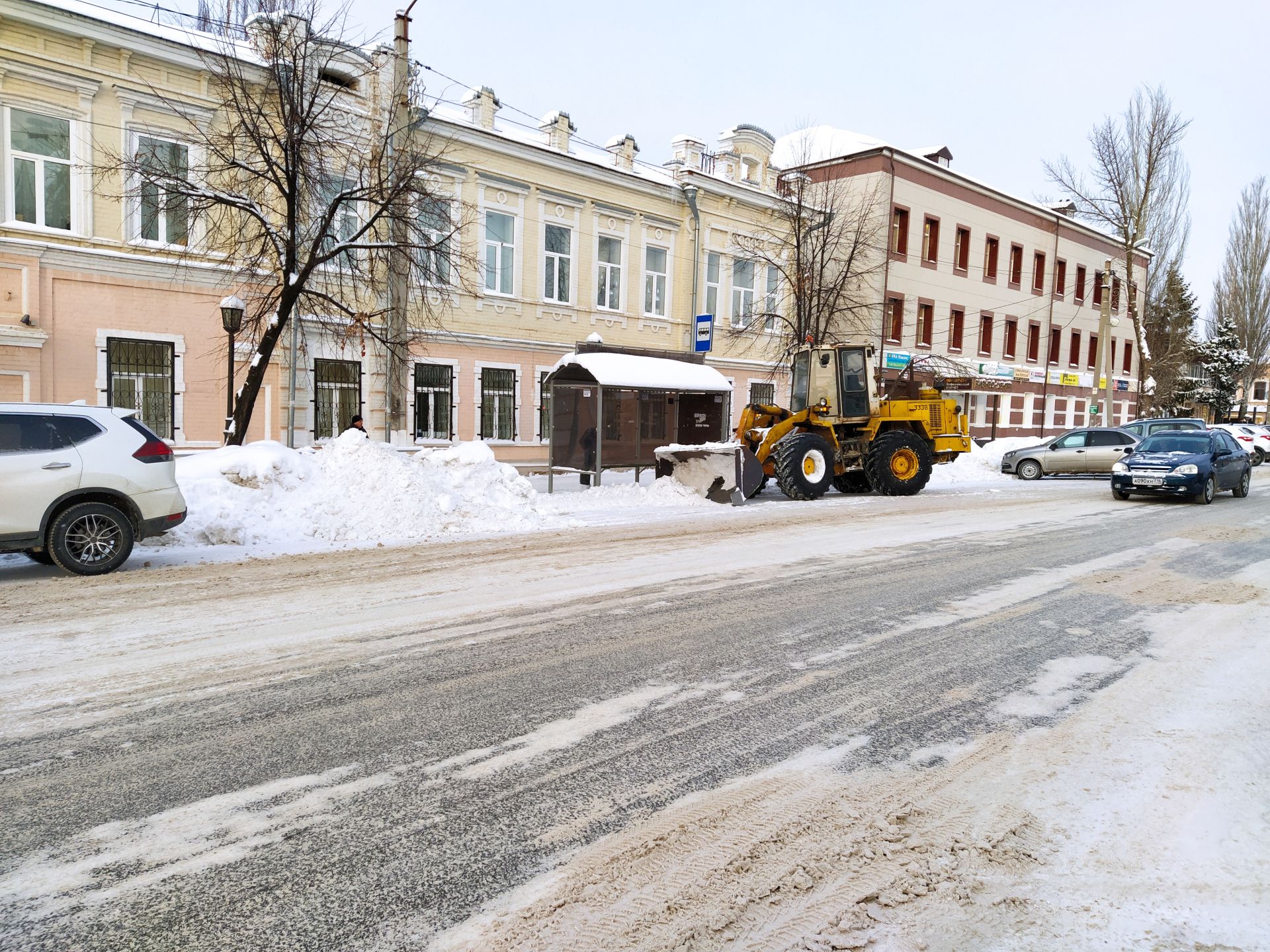 На улицах Чистополя работает более 20 единиц снегоуборочной техники