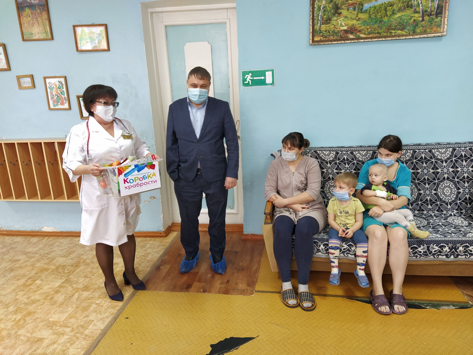 Пациенты детского отделения Чистопольской ЦРБ получили подарки за смелость