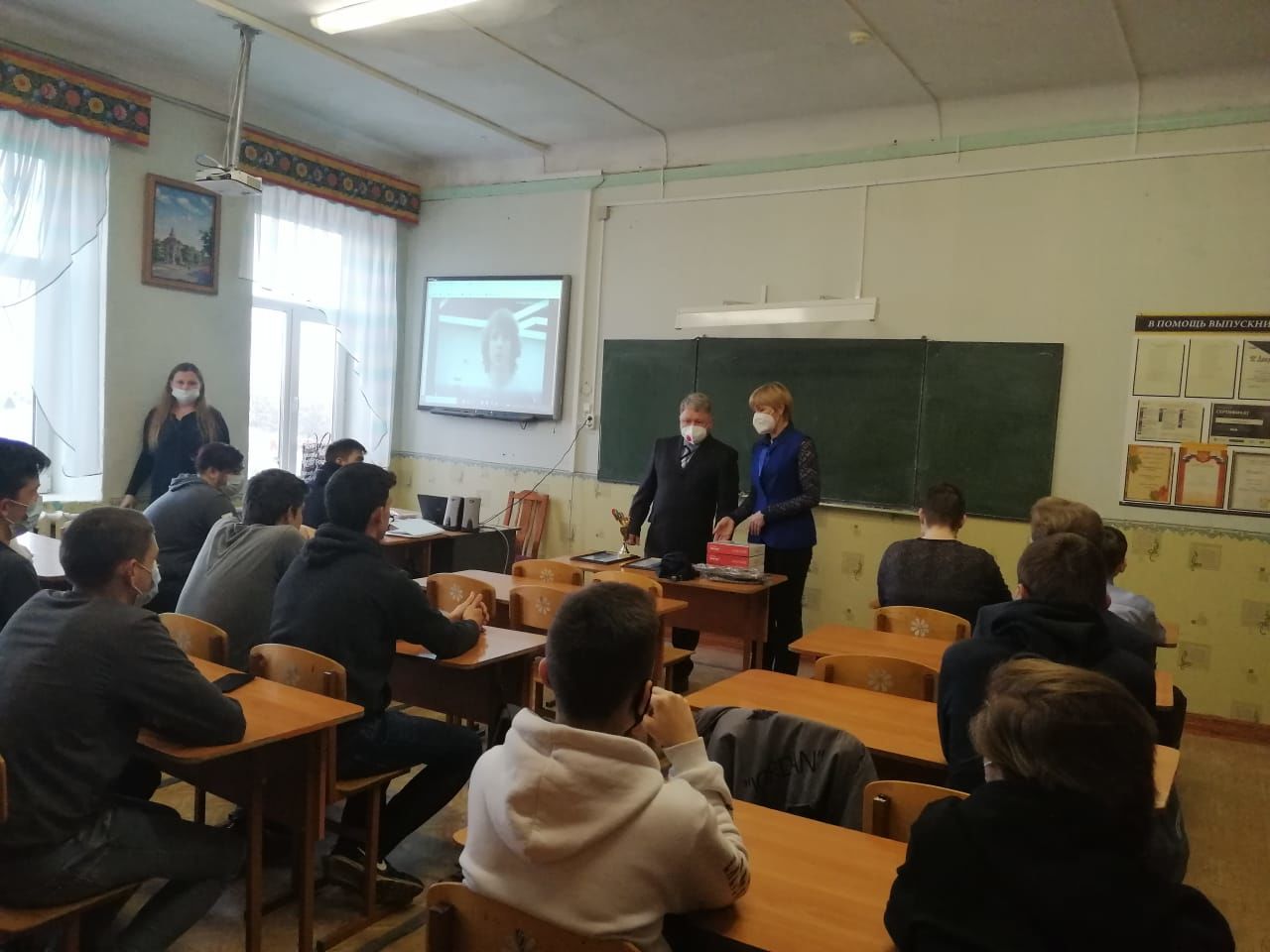 С чистопольскими студентами говорили о правилах безопасности на дороге