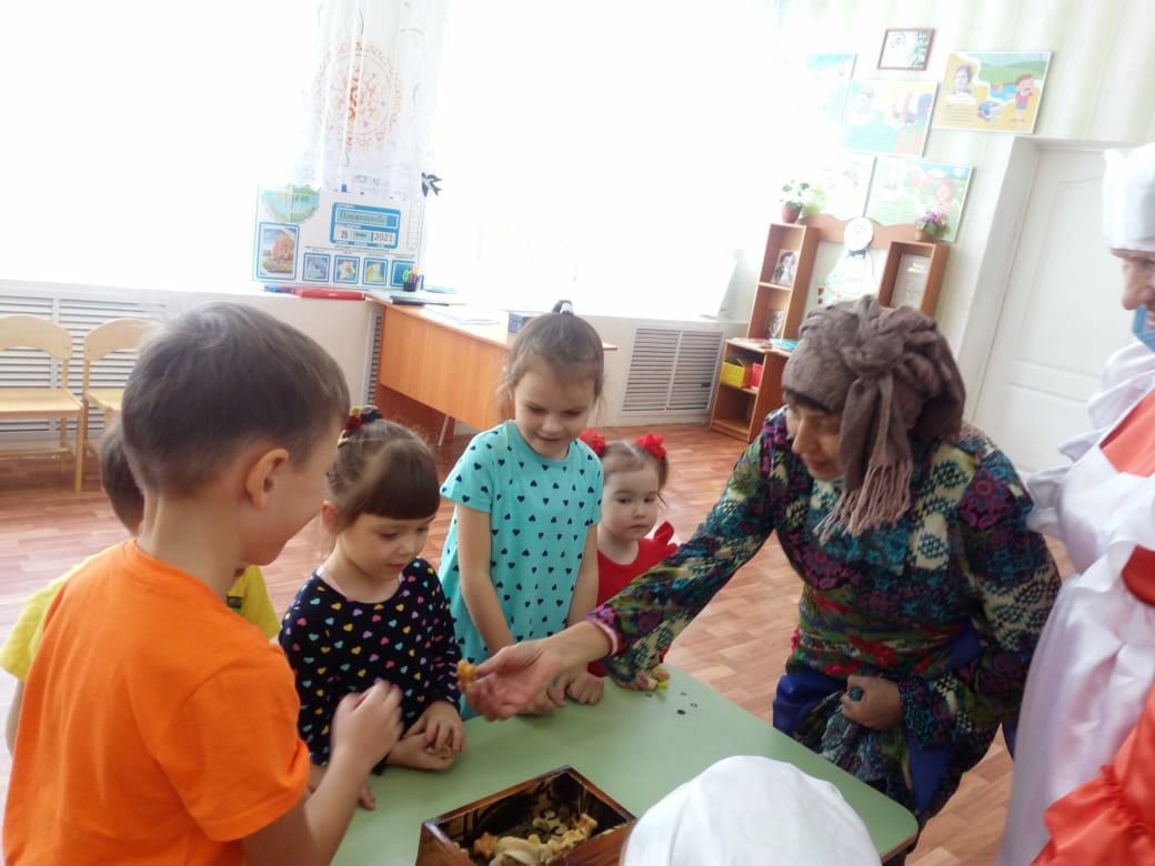 Маленьких жителей чистопольского села пригласили в путешествие в страну игр