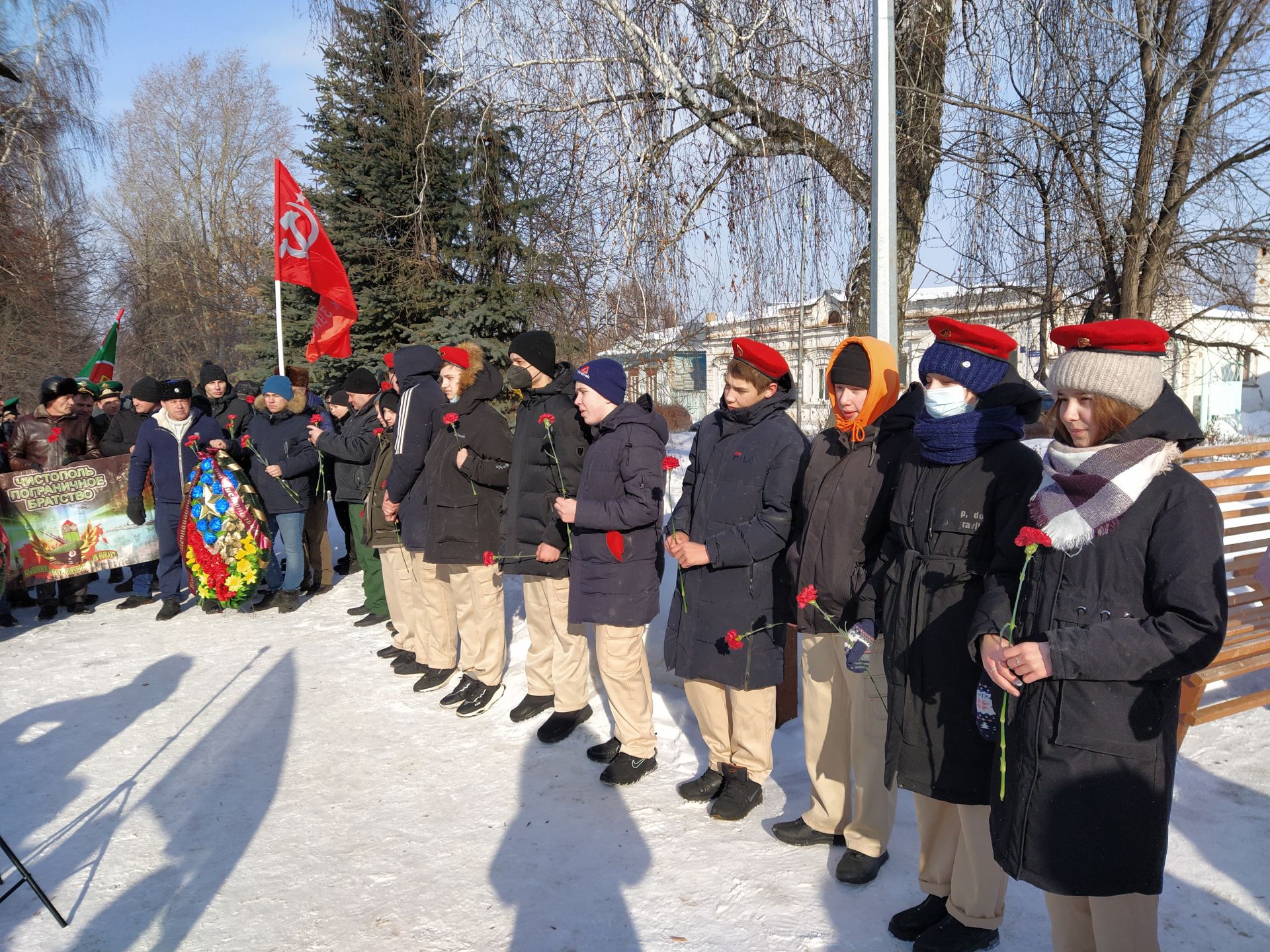 В Чистополе прошел митинг в честь 32-й годовщины вывода войск из Афганистана