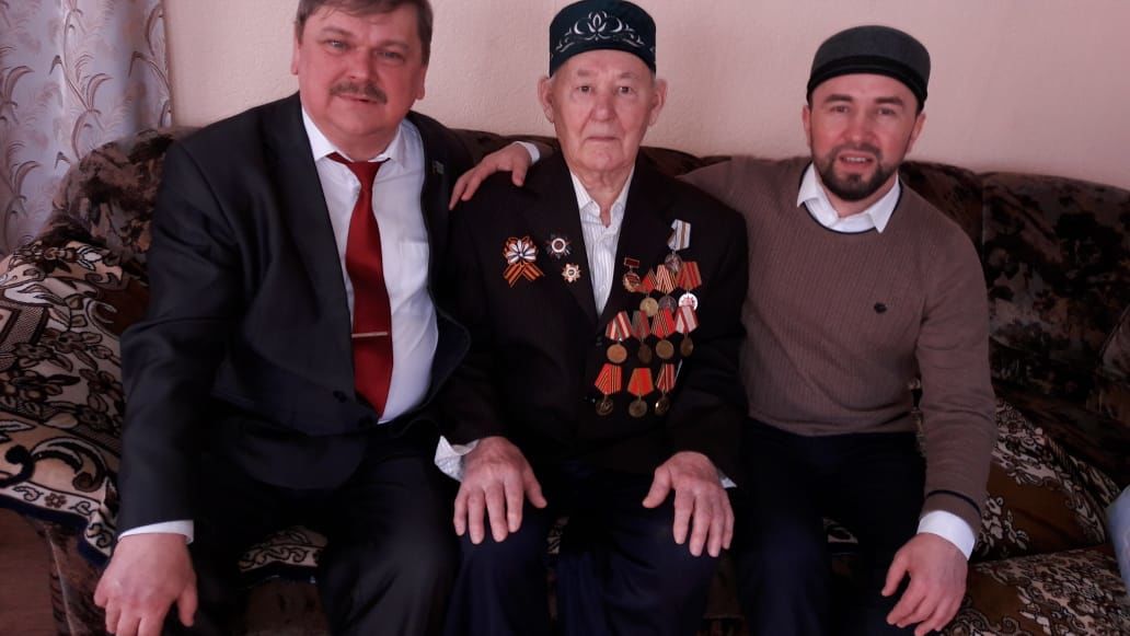 Ветеран войны из Чистополя принимал поздравления с 95-летним юбилеем