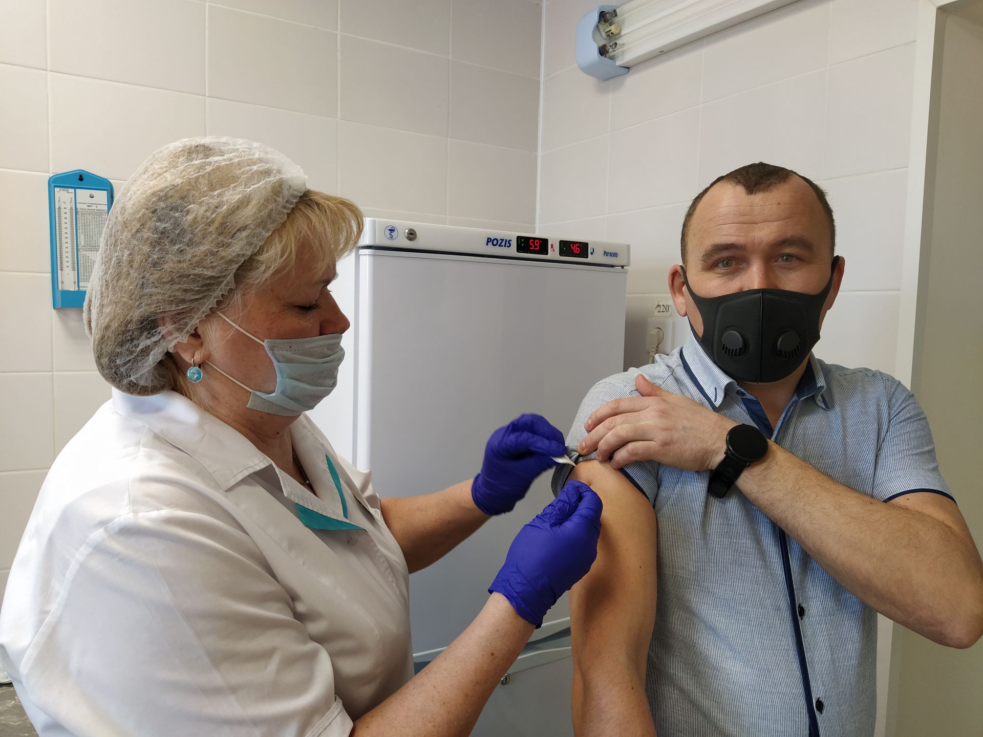 Сотрудники Чистопольской администрации привились вторым компонентом вакцины от коронавируса