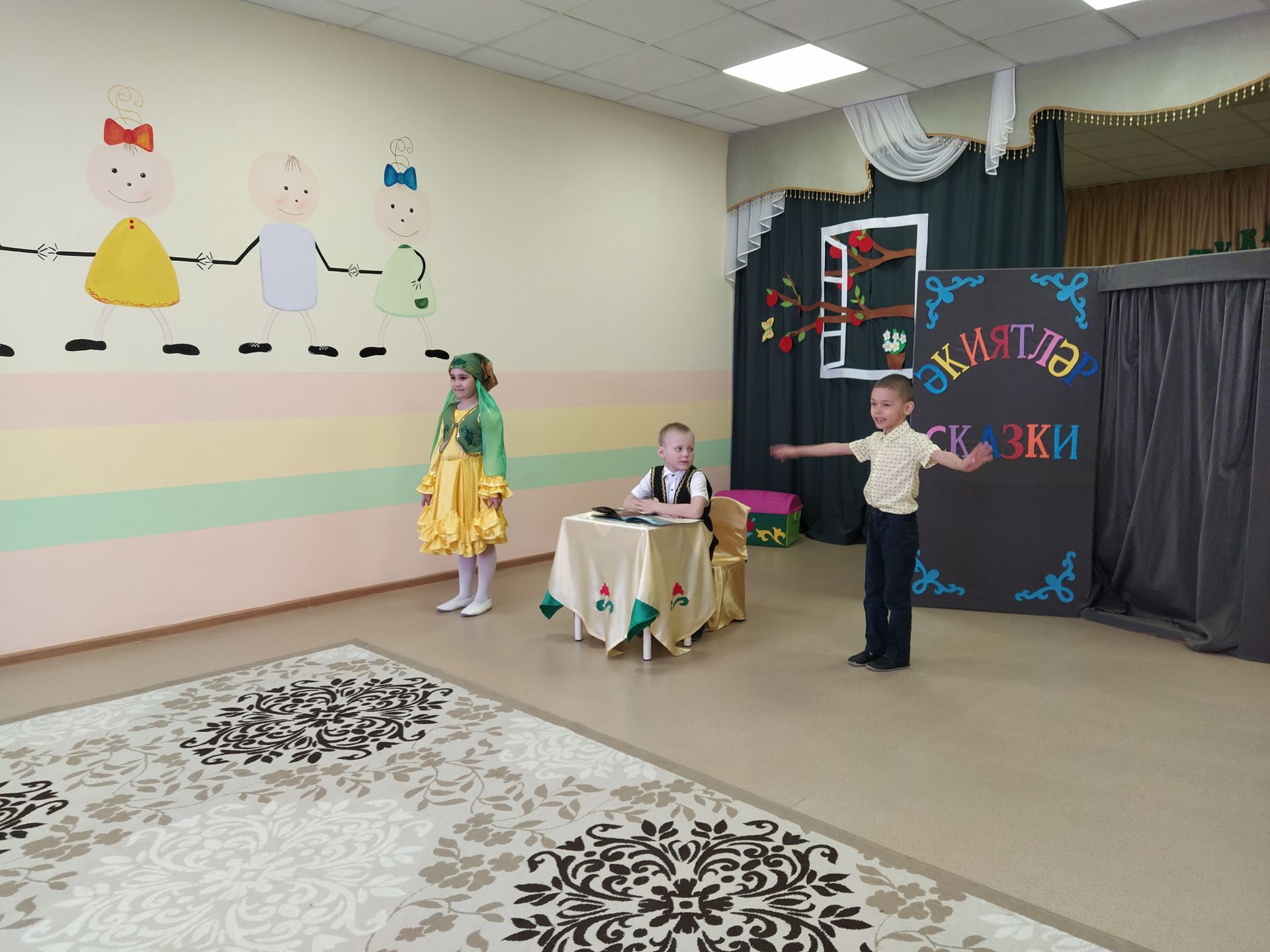 В Чистопольском детском саду поставили спектакль на татарском языке