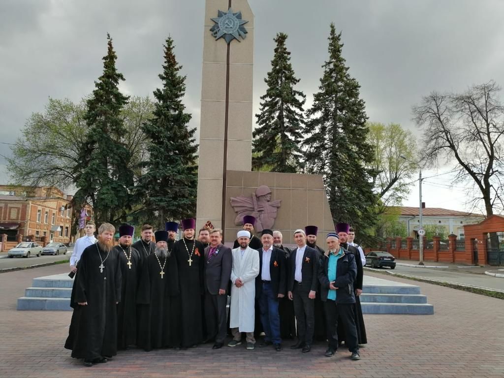 Представители Чистопольского духовенства почтили память участников Великой Отечественной войны
