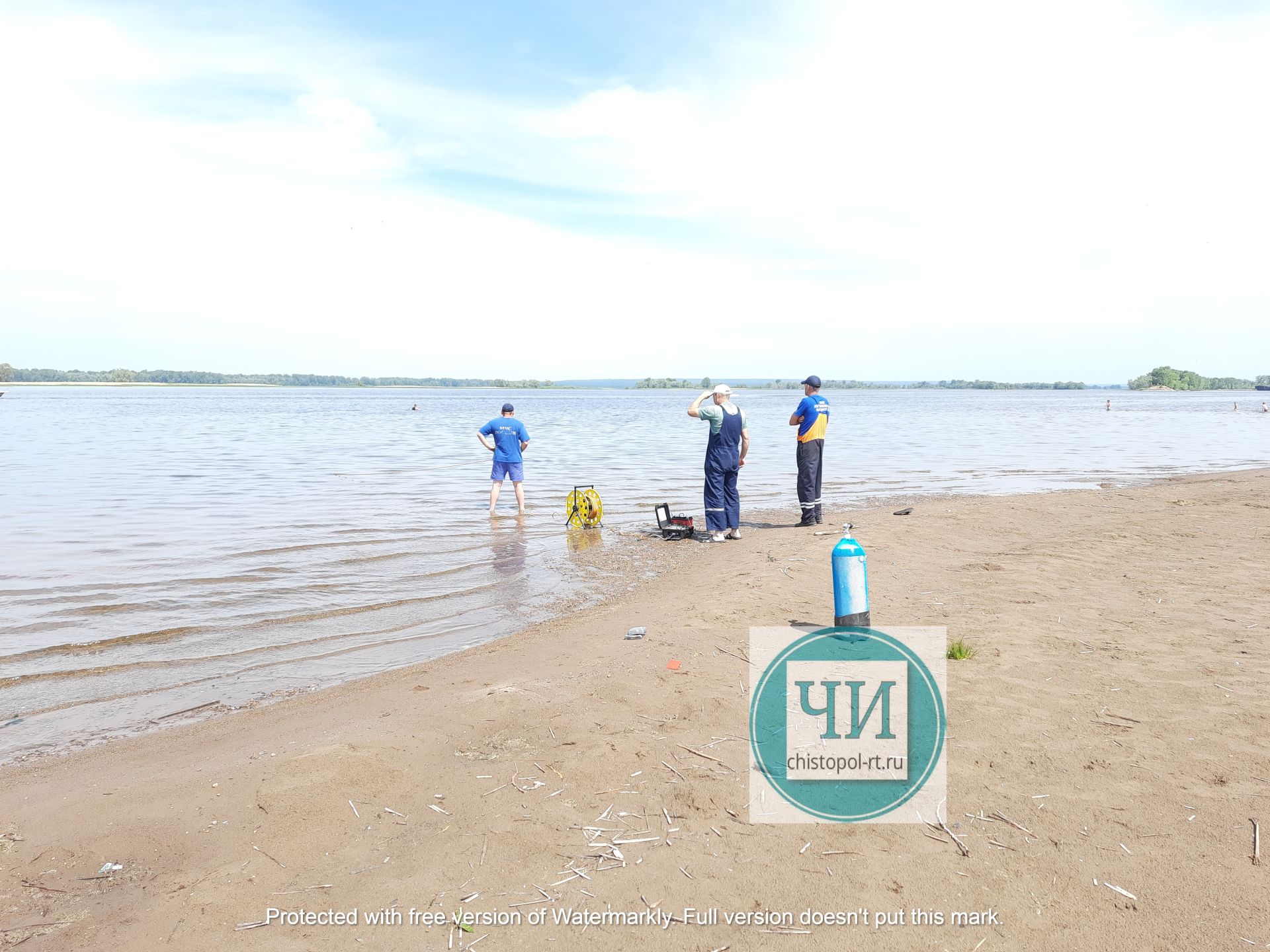 «Зашел в воду и не вернулся»: на чистопольском пляже ведутся поиски человека